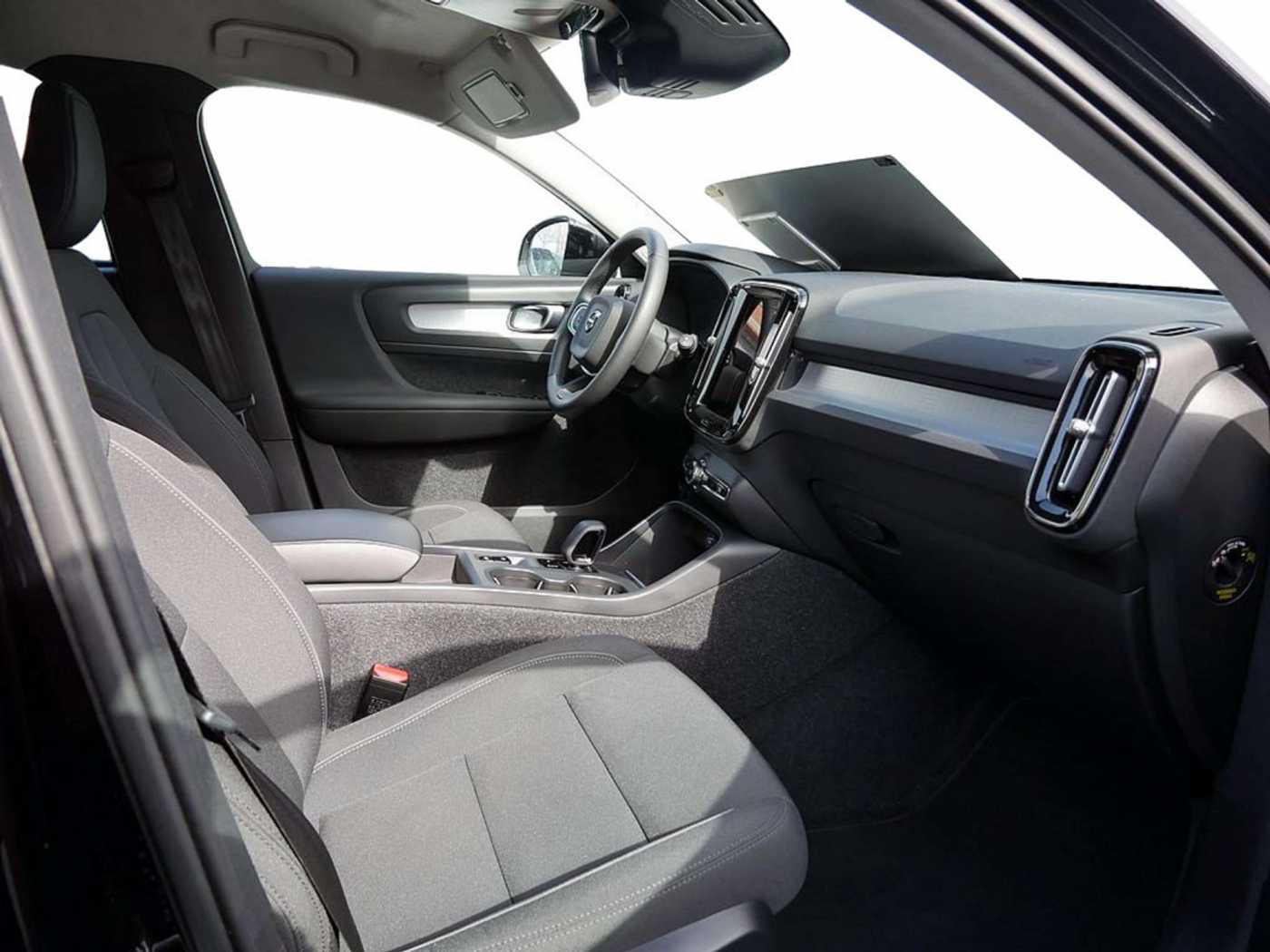 Volvo  T4 Inscription Expression Recharge LED