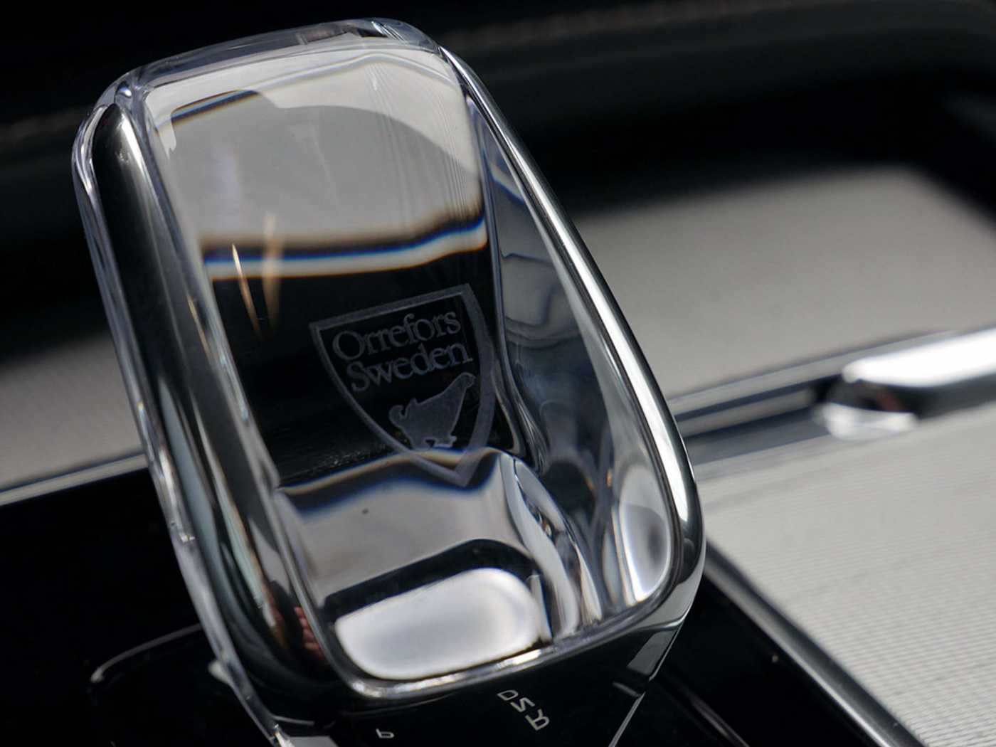 Volvo  2.0 Plus Bright Recharge Plug-In Hybrid AWD