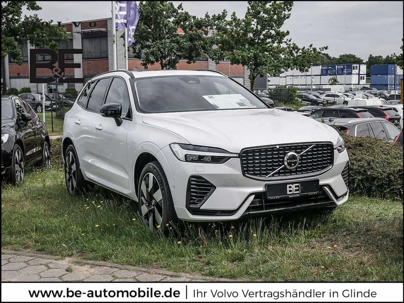 Volvo  T8 Ultra Dark Recharge Plug-In Hybrid AWD
