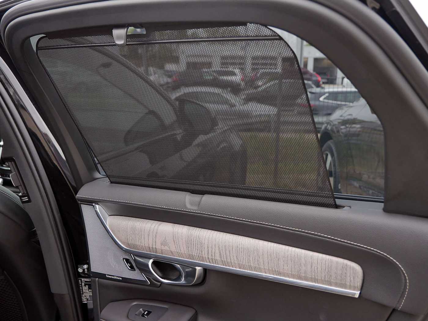 Volvo  T8 PHEV Ultimate Dark AWD