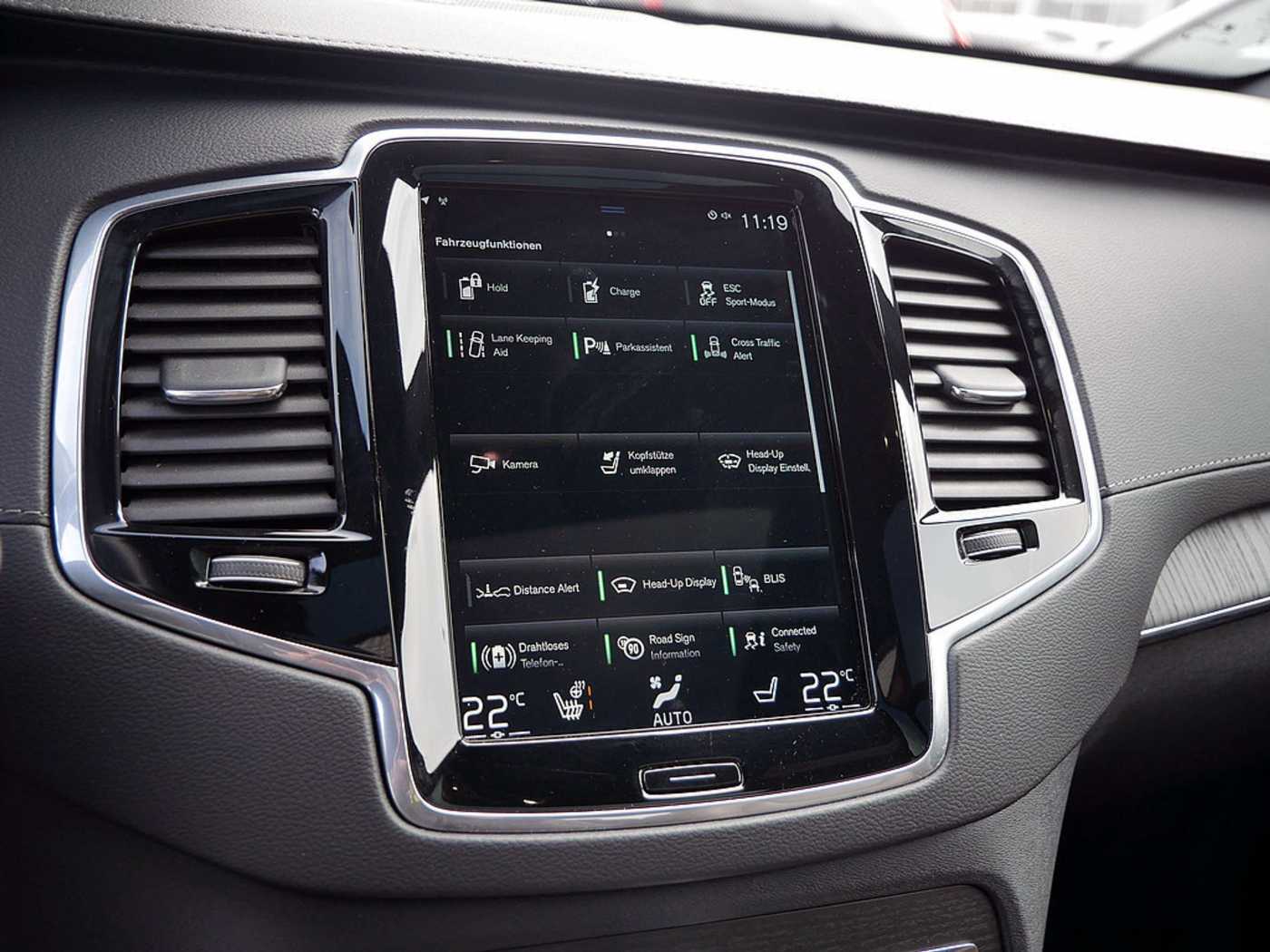 Volvo  2.0 Inscription Recharge Plug-In Hybrid AWD
