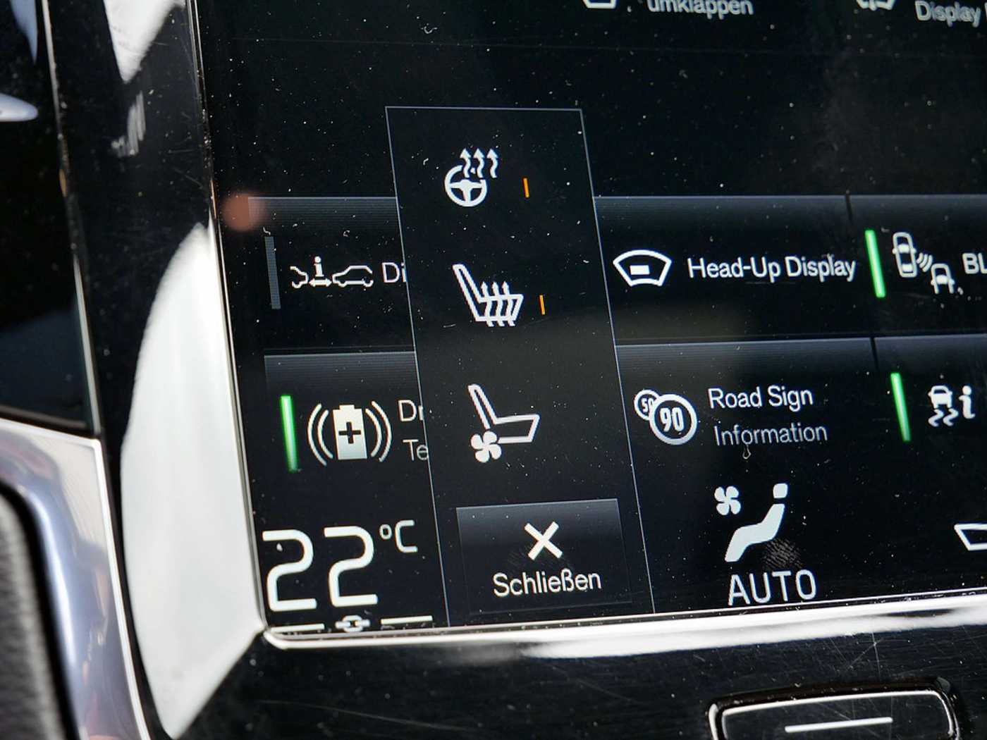Volvo  2.0 Inscription Recharge Plug-In Hybrid AWD
