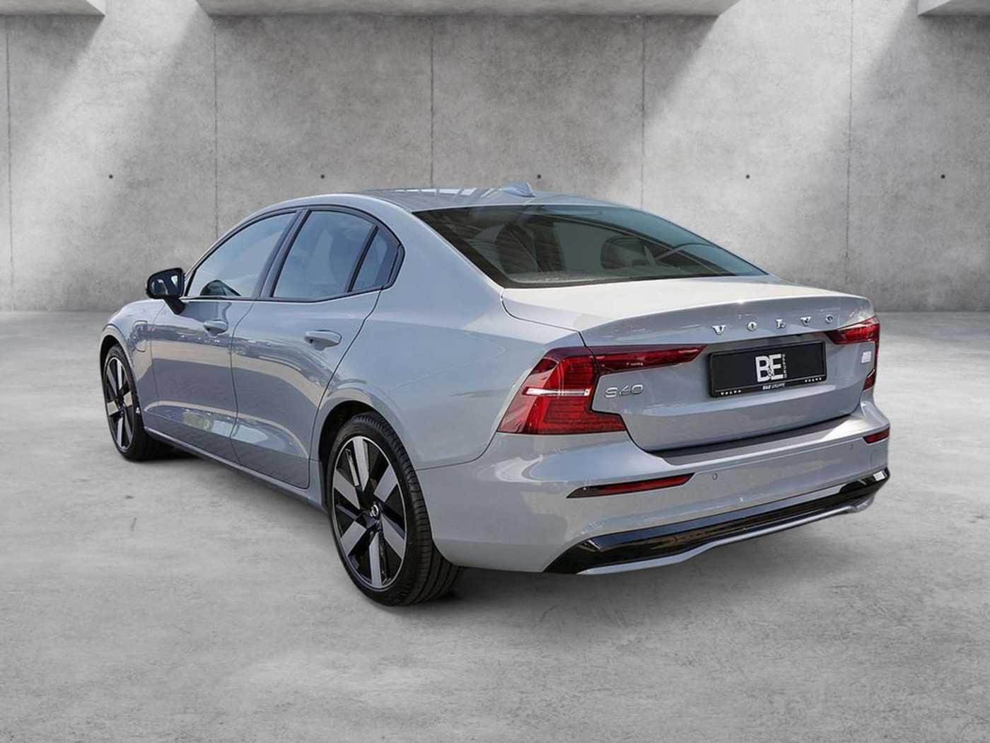 Volvo  T8 AWD Ultimate Dark AWD