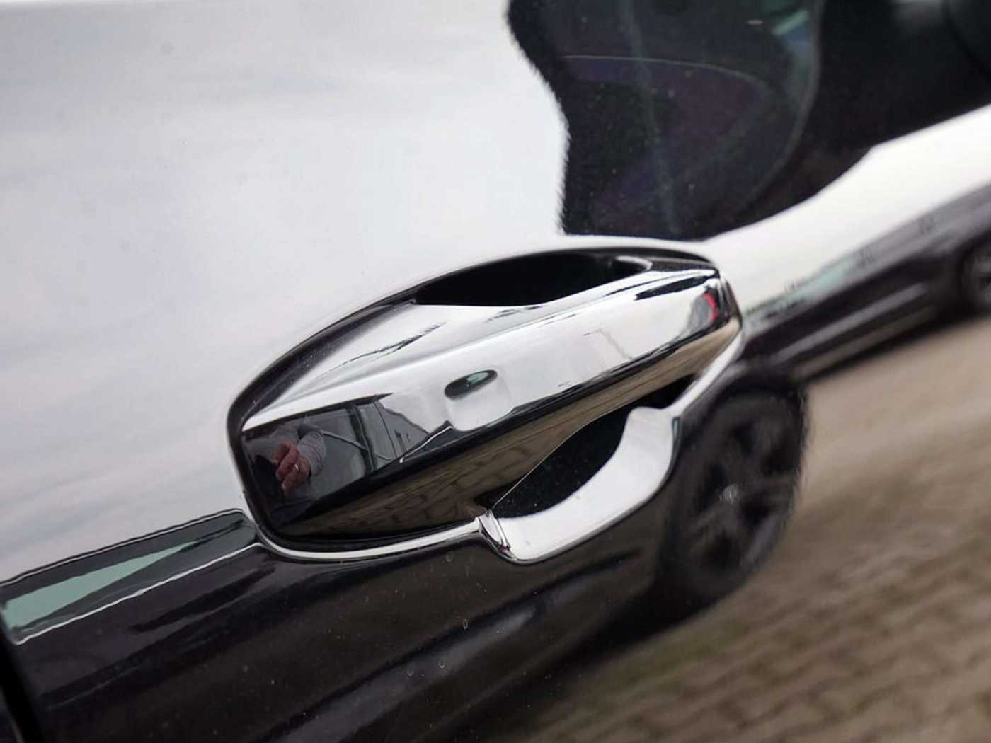Volvo  T8 AWD Ultimate Dark AWD