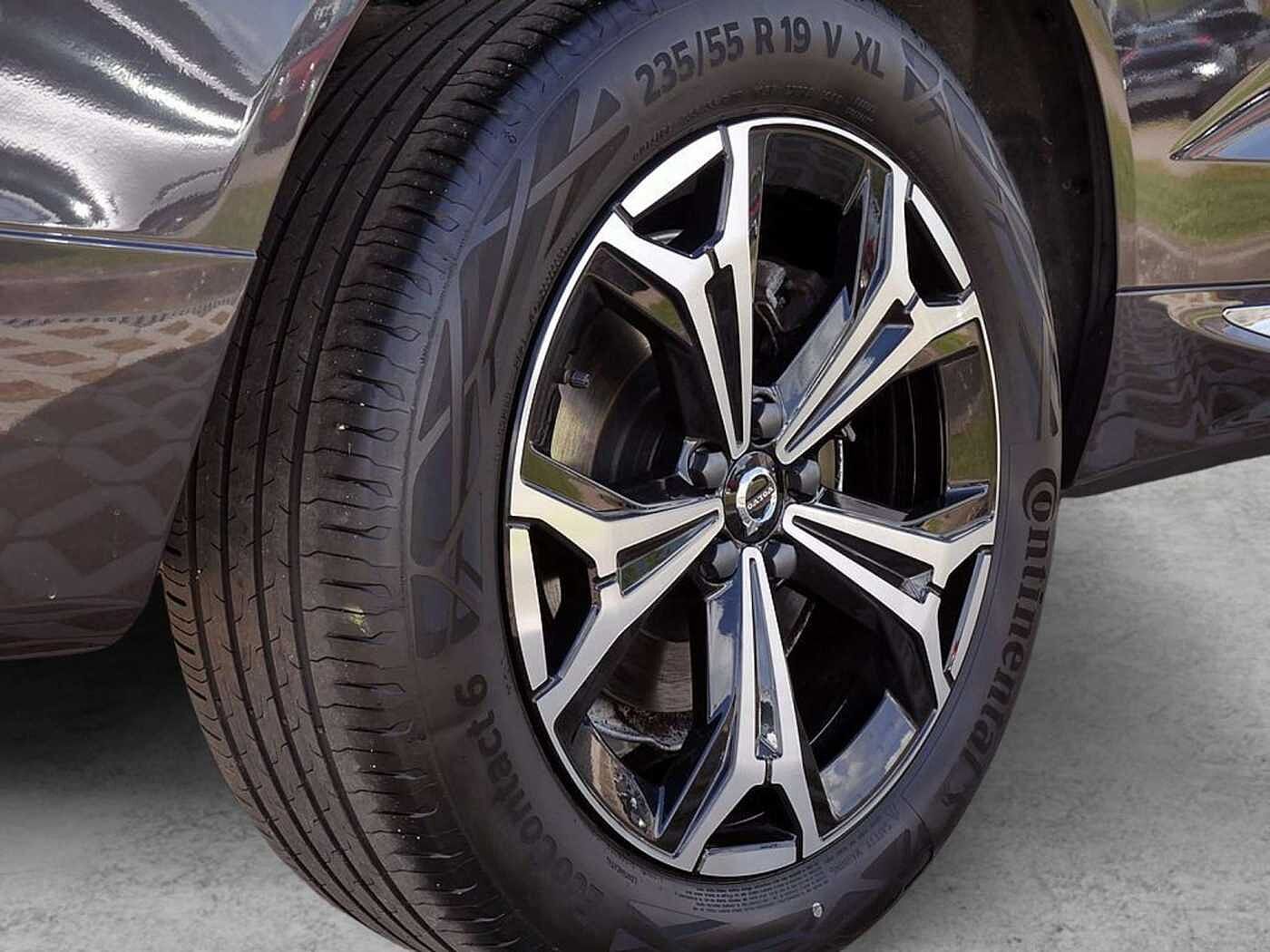Volvo  T6 Inscription Expression Recharge AWD