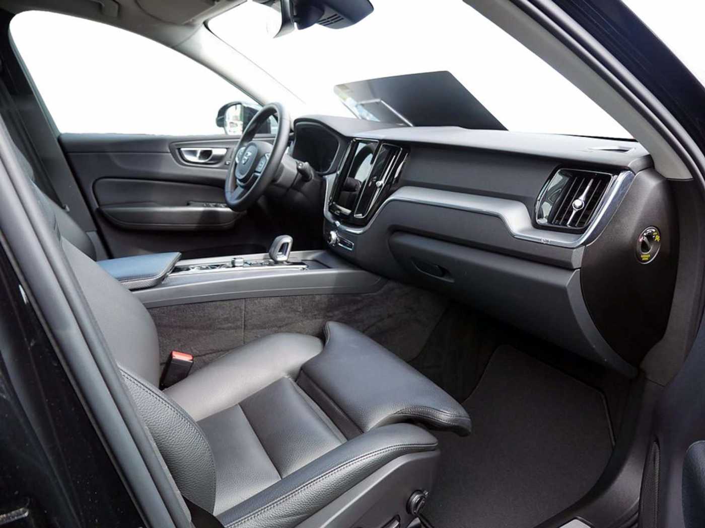 Volvo  T6 Inscription Expression Recharge AWD