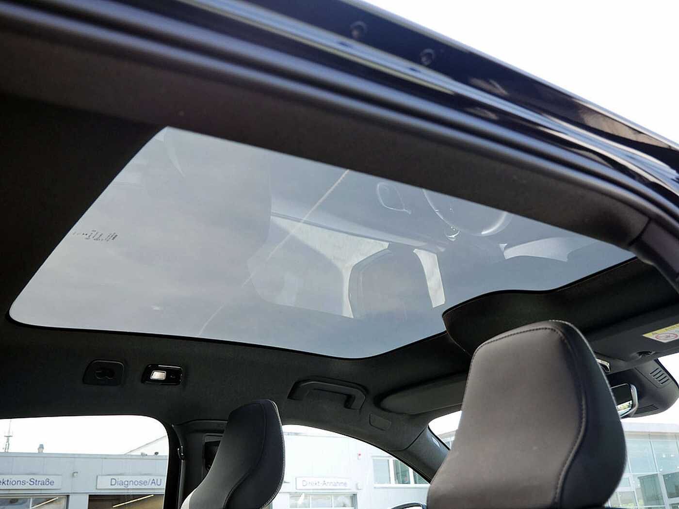 Volvo  Ultimate Recharge Pure Electric AWD PANO