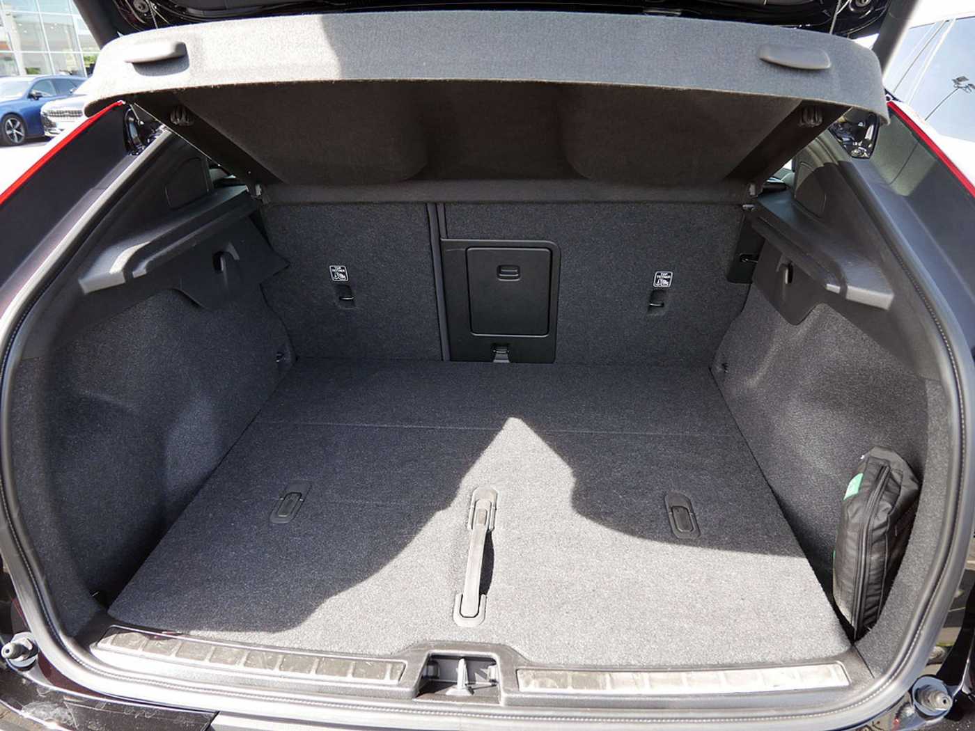 Volvo  Ultimate Recharge Pure Electric AWD PANO