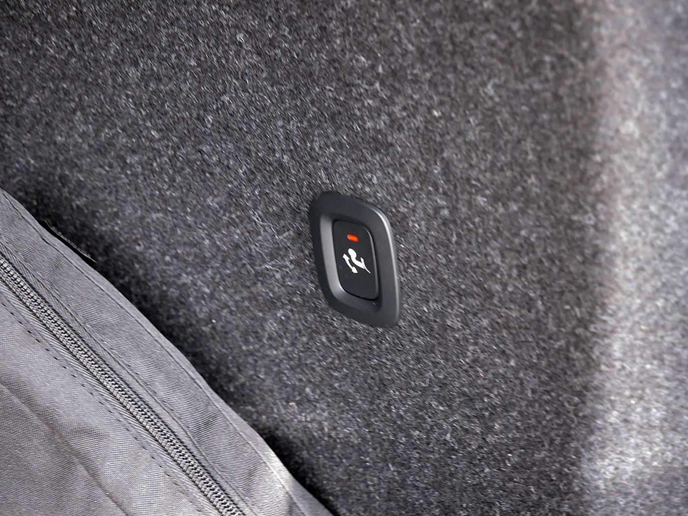 Volvo  Ultimate Recharge Pure Electric AWD PANO