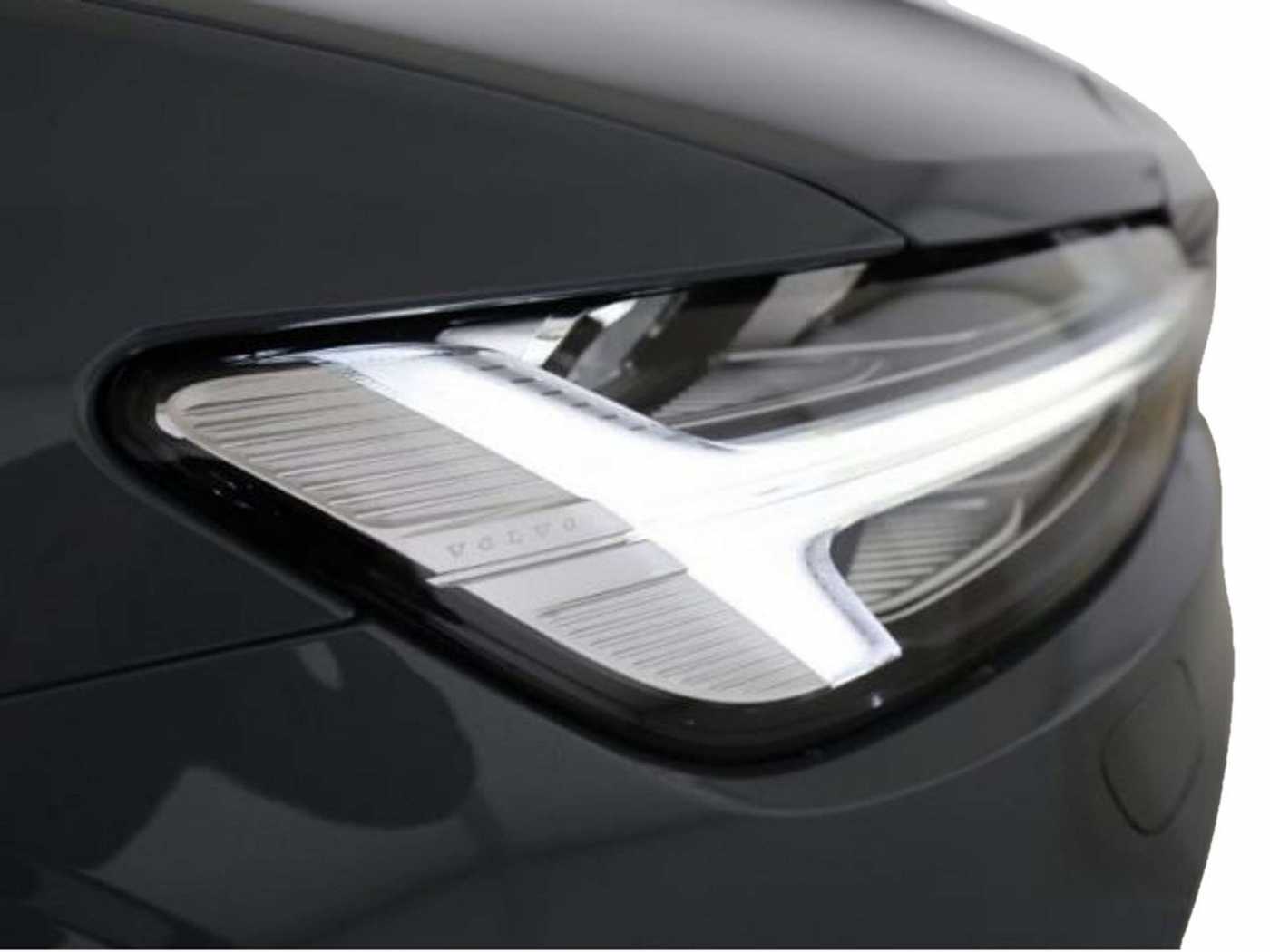 Volvo  2.0 Ultimate Dark Recharge Plug-In Hybrid AWD