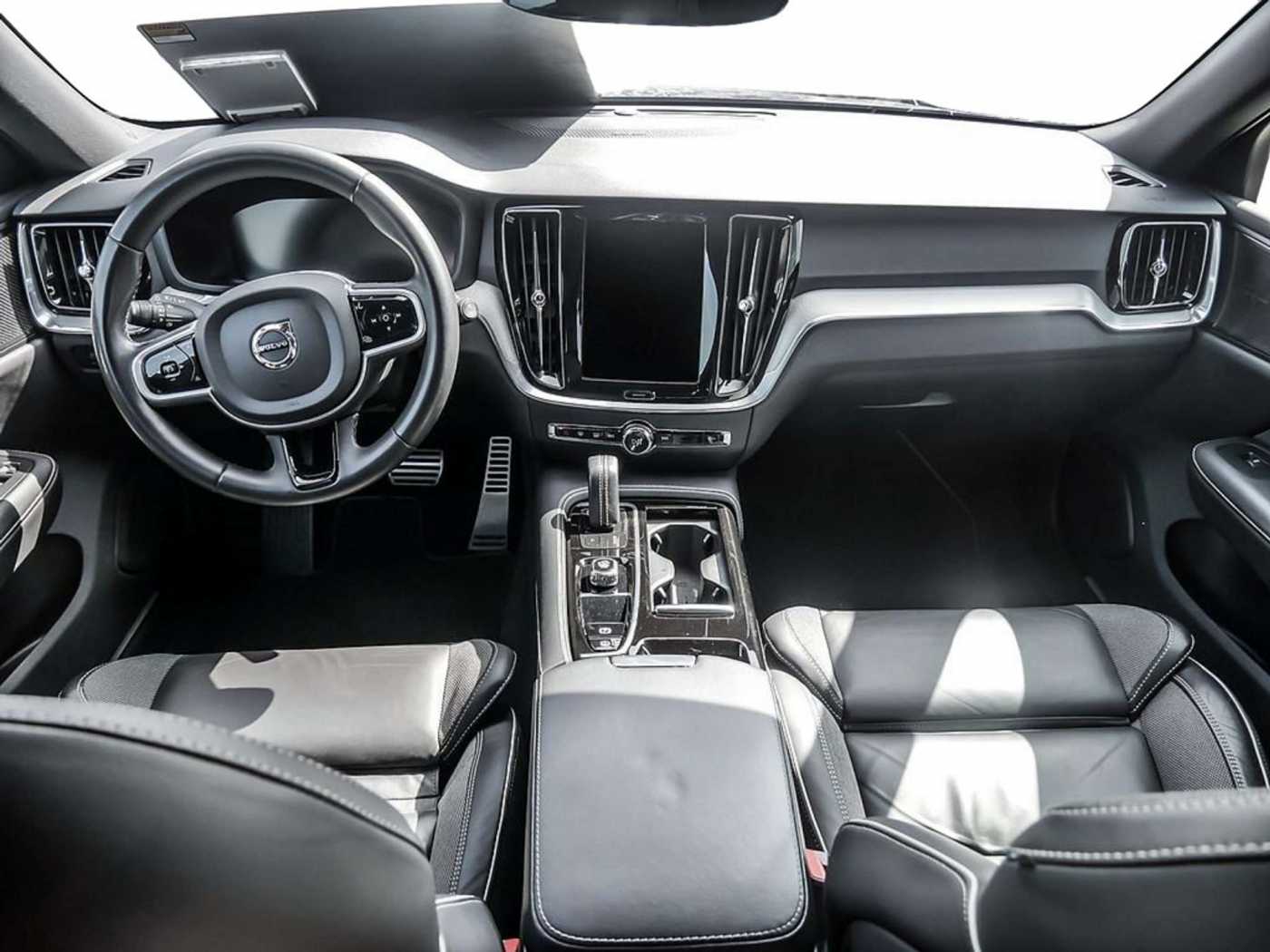 Volvo  T8 Recharge Plus Dark AWD KAMERA H/K LED