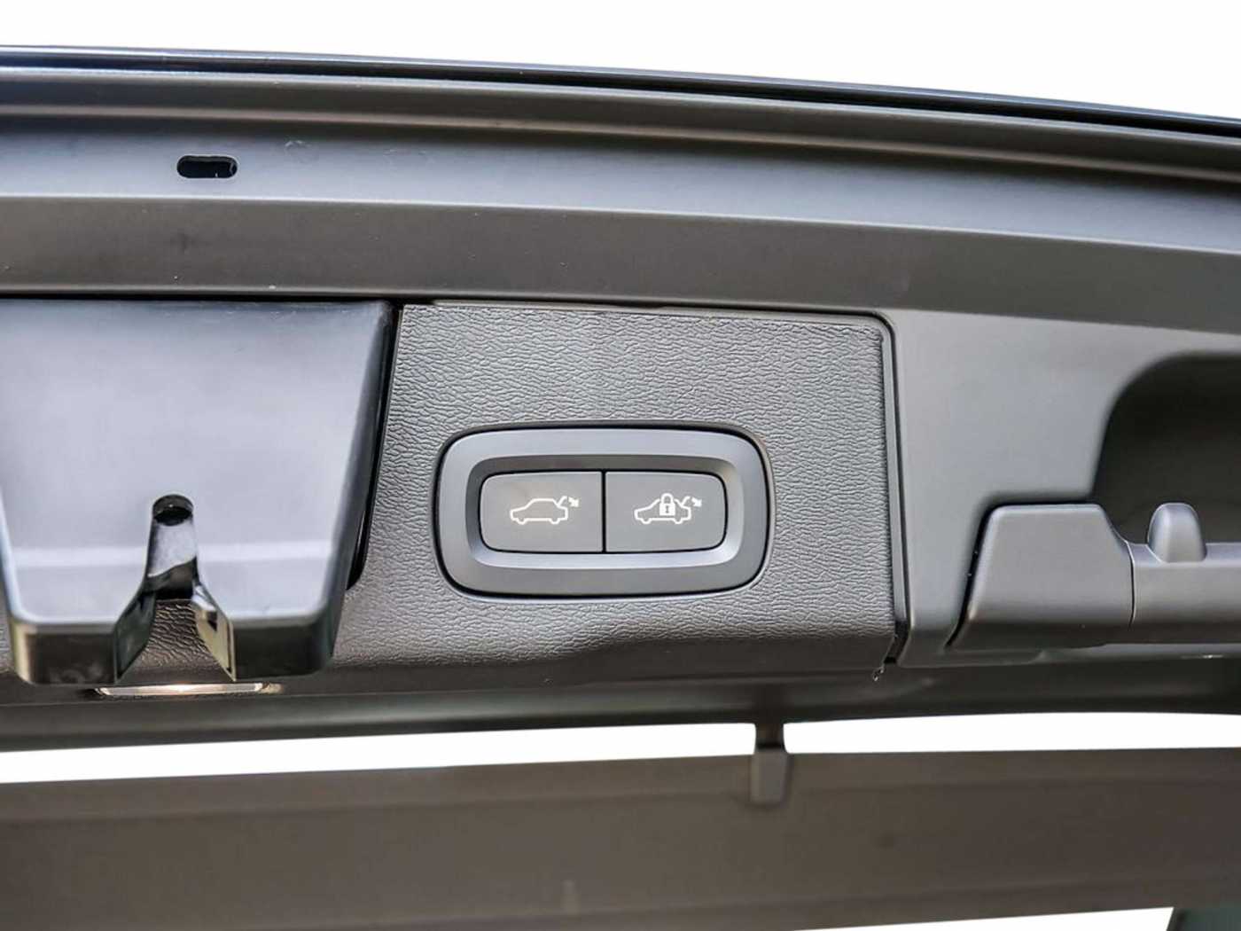 Volvo  T6 Inscription Expression Recharge AWD