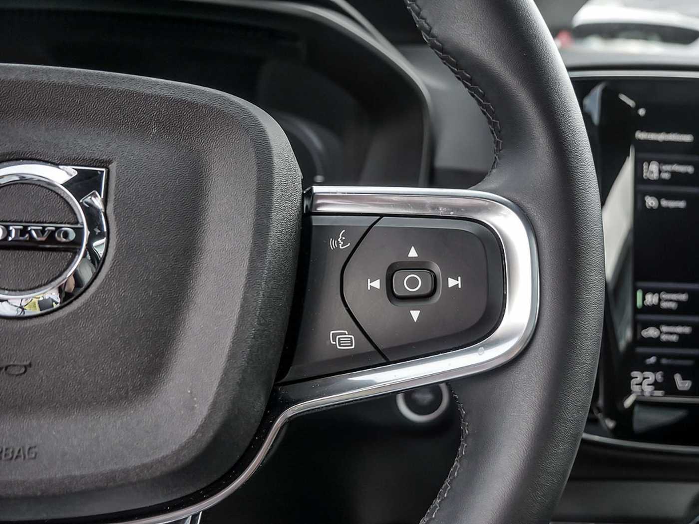 Volvo  T5 Plus Dark Recharge FACEL. STANDHZ LED