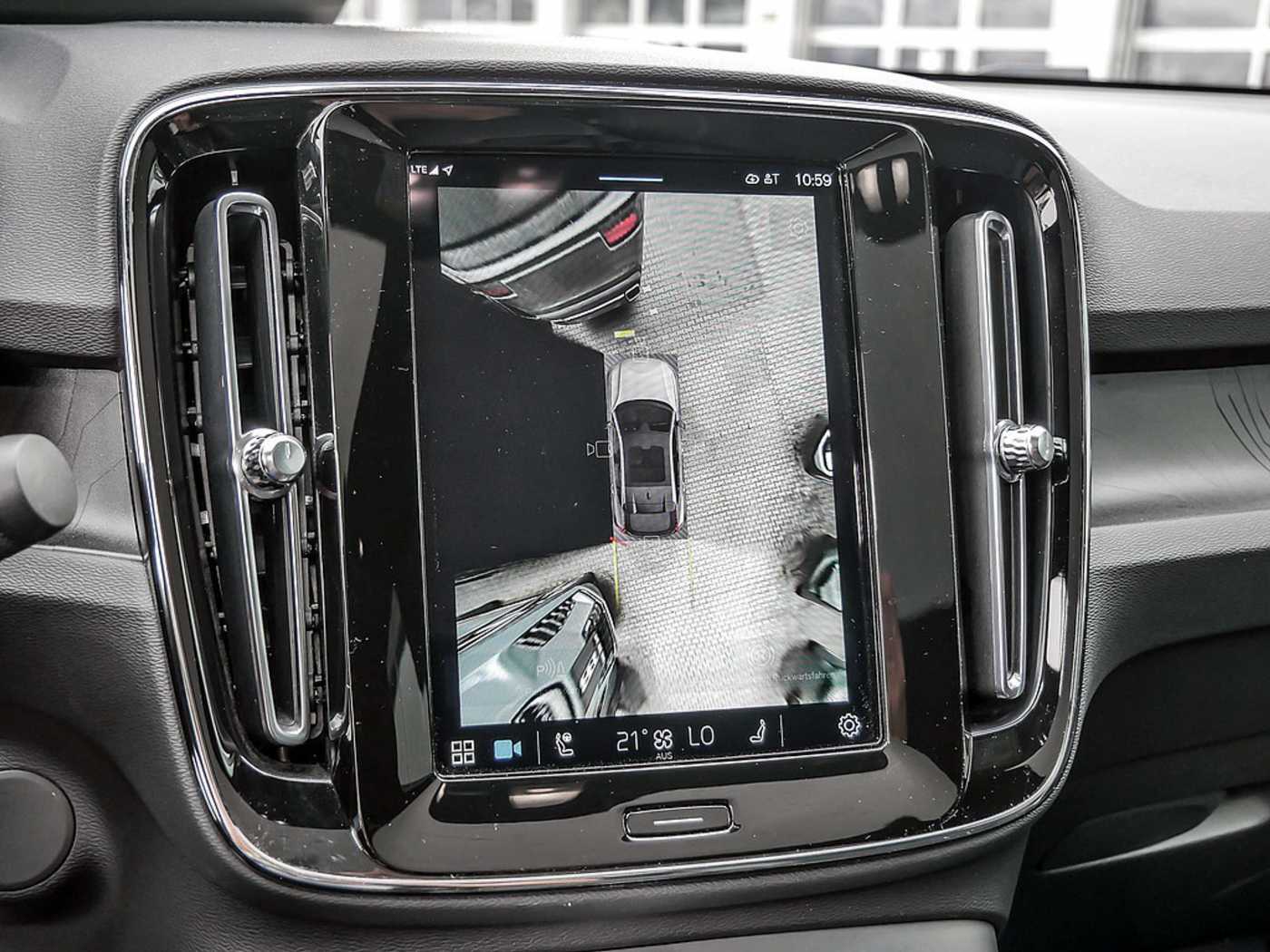 Volvo  1st Edition Recharge Pure Electric AWD