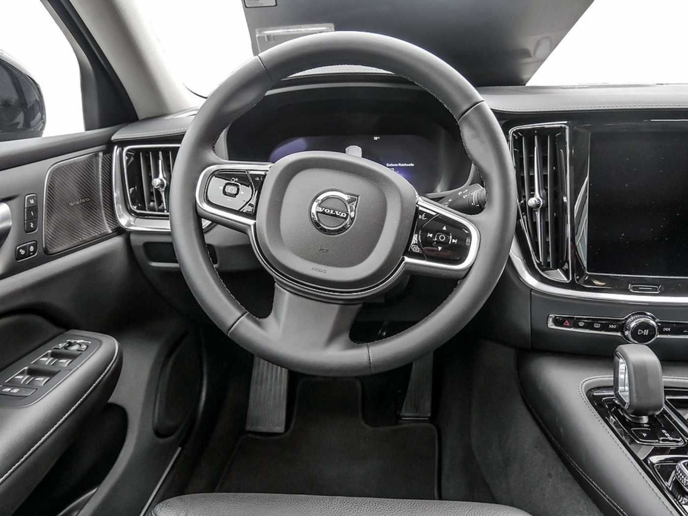 Volvo  T8 AWD Ultimate Dark AWD