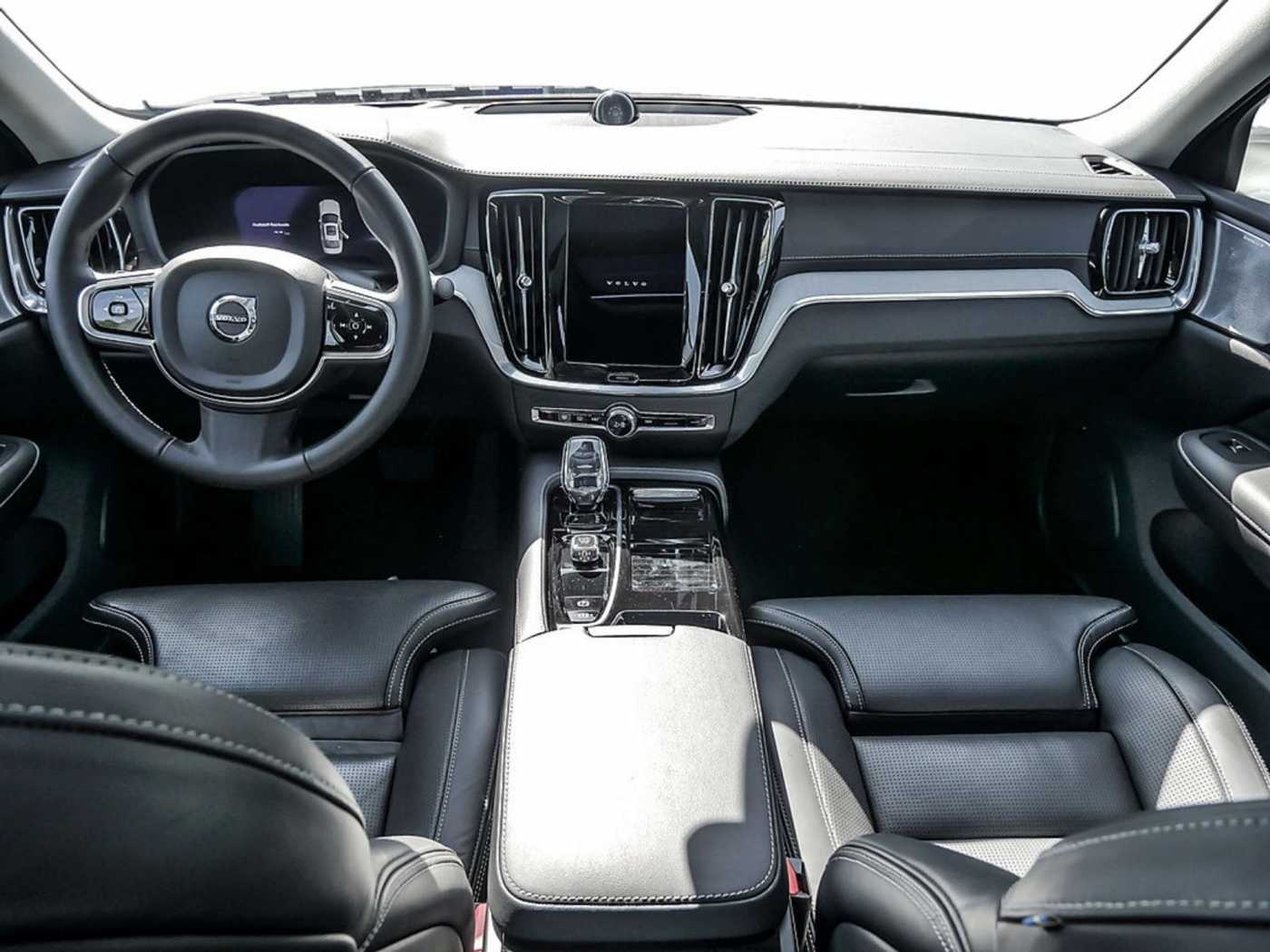 Volvo  T8 AWD Ultimate Dark AWD