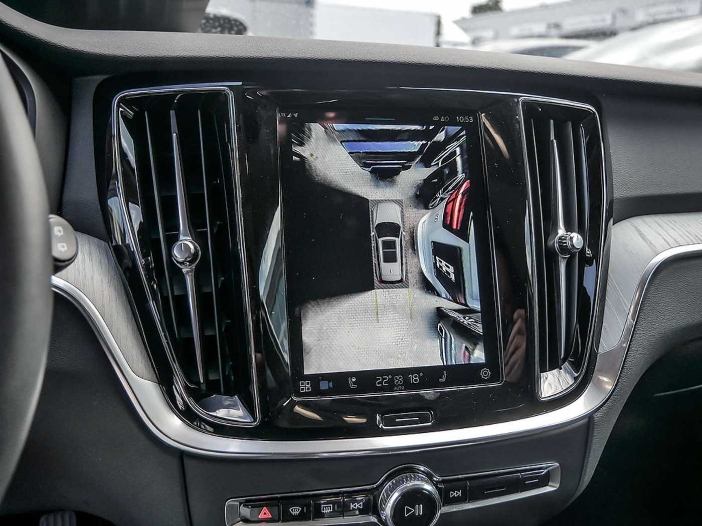 Volvo  Kombi 2.0 Plus Dark Recharge Plug-In Hybrid AWD