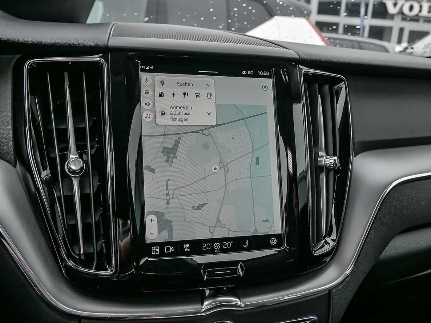 Volvo  2.0 Core Recharge Plug-In Hybrid AWD