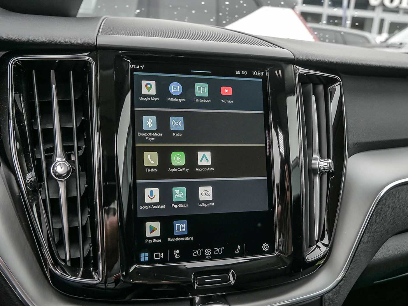 Volvo  2.0 Core Recharge Plug-In Hybrid AWD