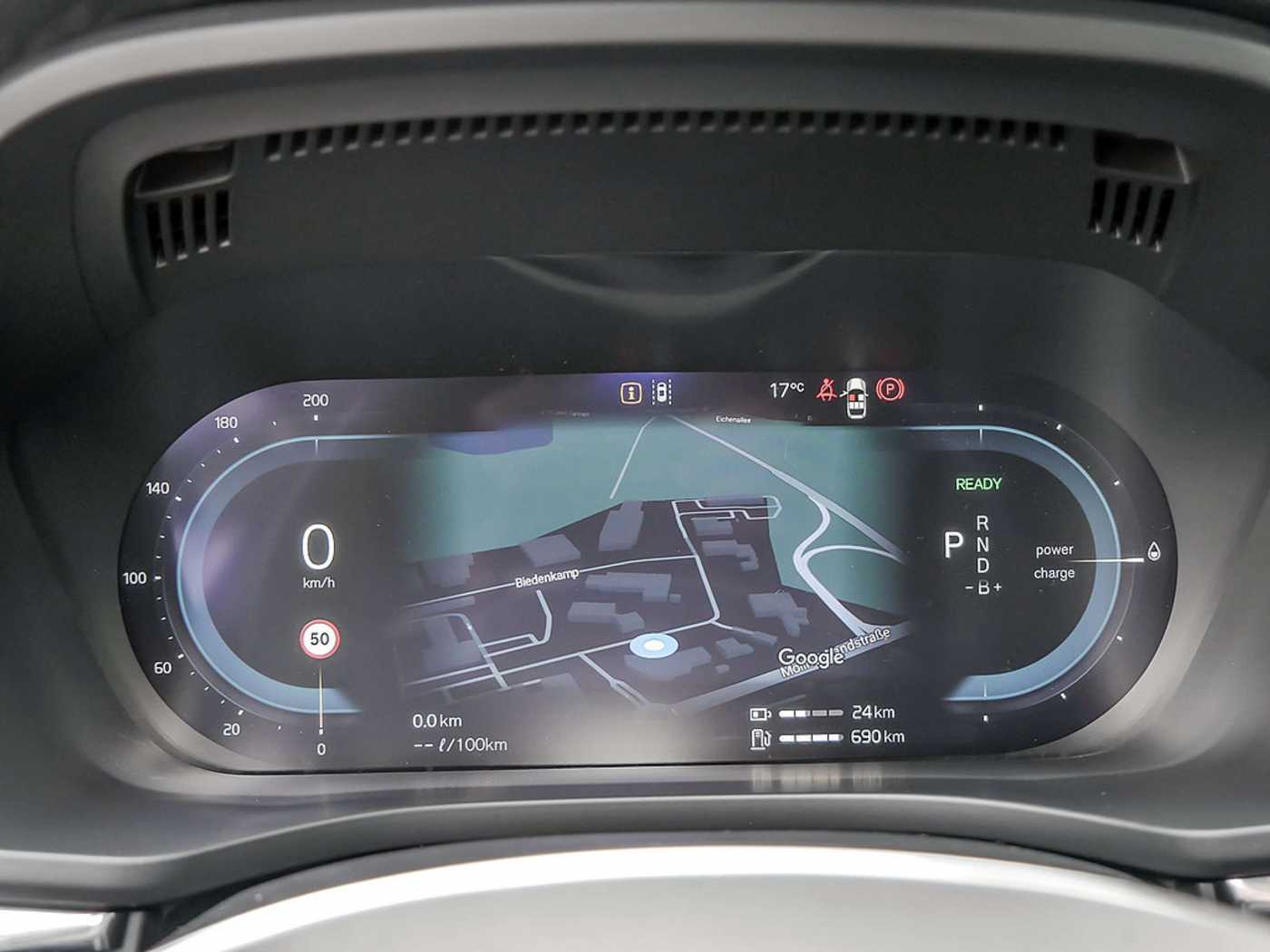 Volvo  2.0 Core Recharge Plug-In Hybrid AWD