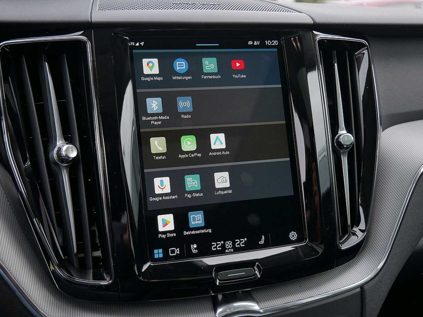 Volvo  T8 Plus Dark Recharge Plug-In Hybrid AWD