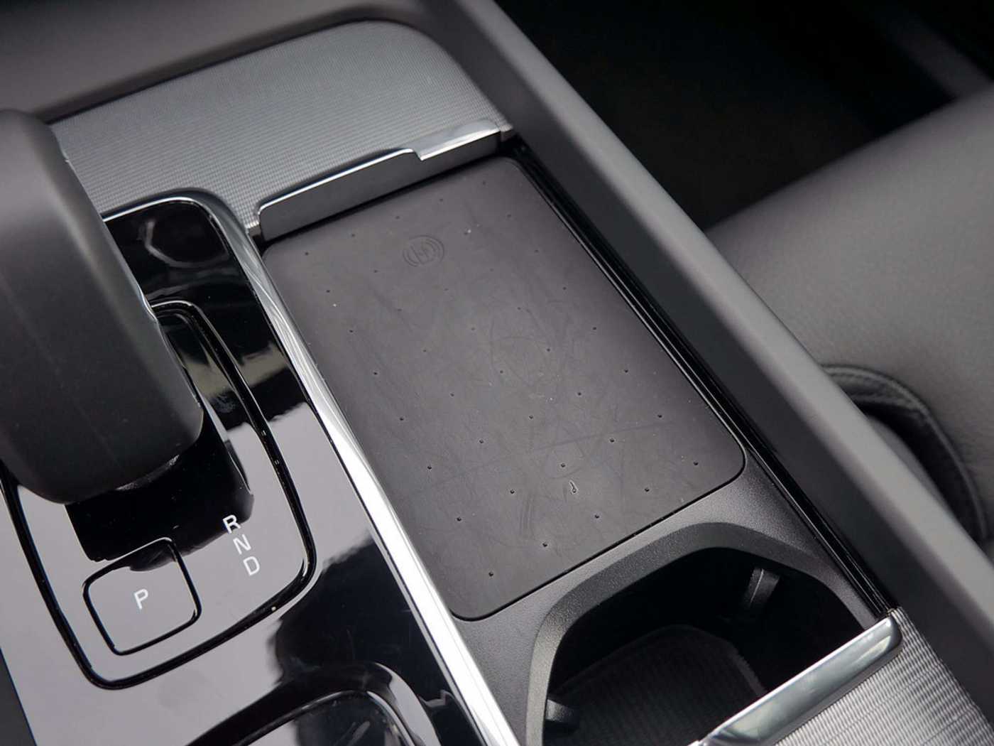 Volvo  T8 Plus Dark Recharge Plug-In Hybrid AWD