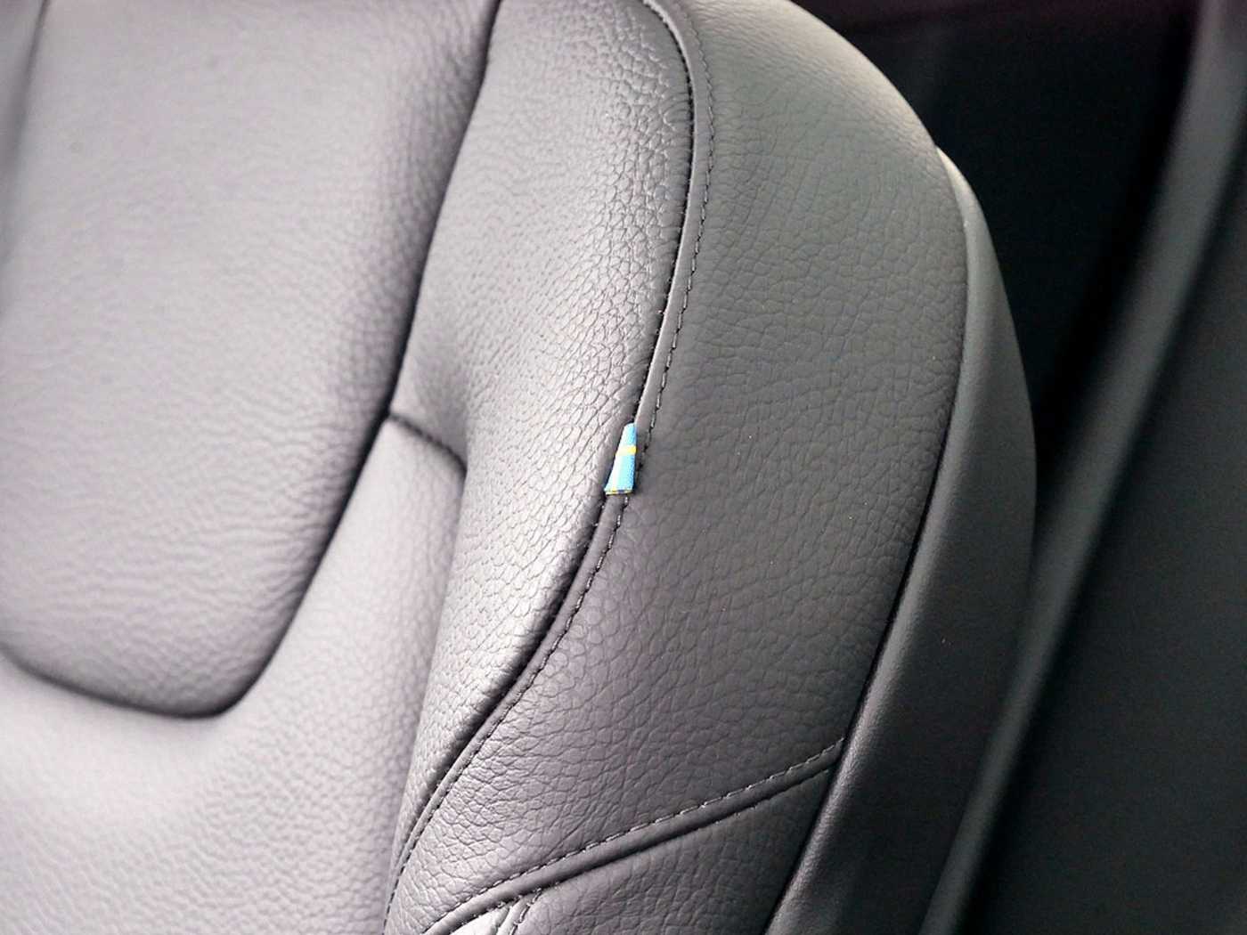 Volvo  T8 Plus Dark Recharge Plug-In Hybrid AWD