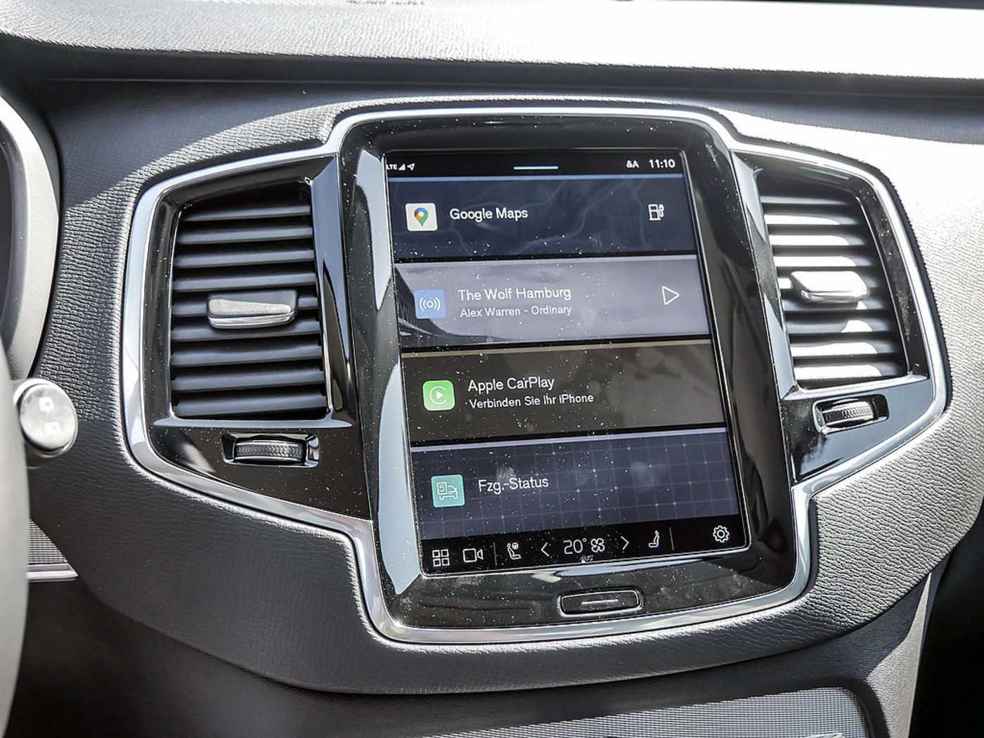 Volvo  2.0 Core Recharge Plug-In Hybrid AWD