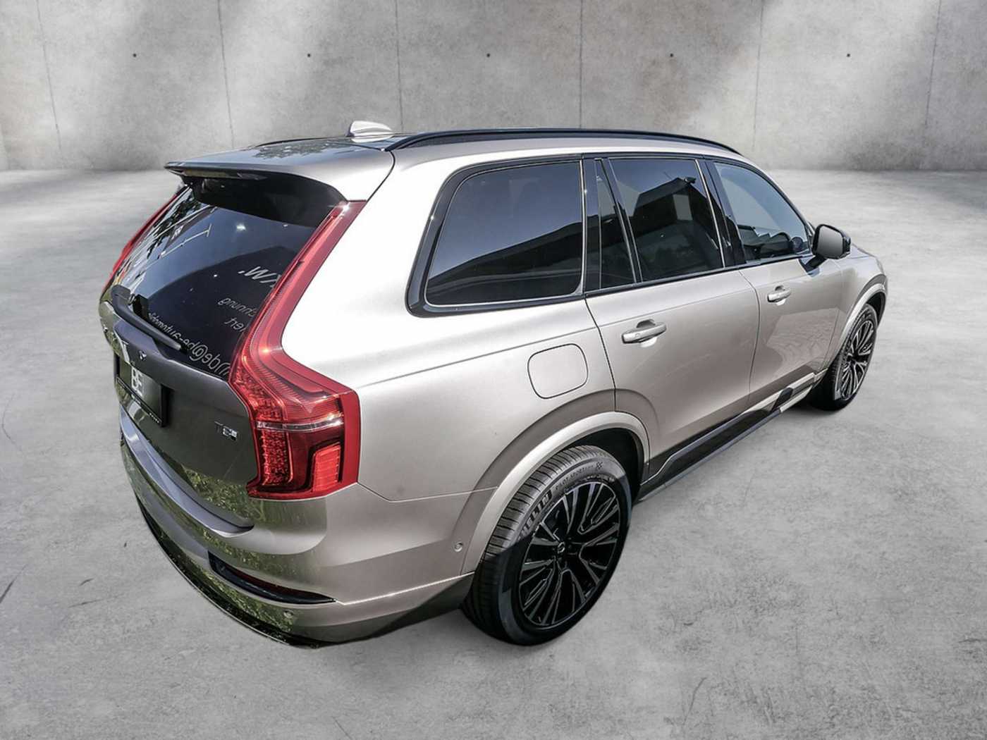 Volvo  T8 Ultra Dark Plug-In Hybrid AWD