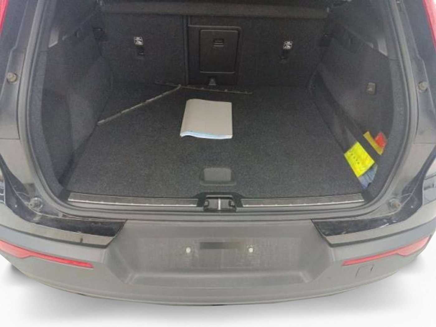 Volvo  T5 R Design Recharge Plug-In Hybrid 2WD