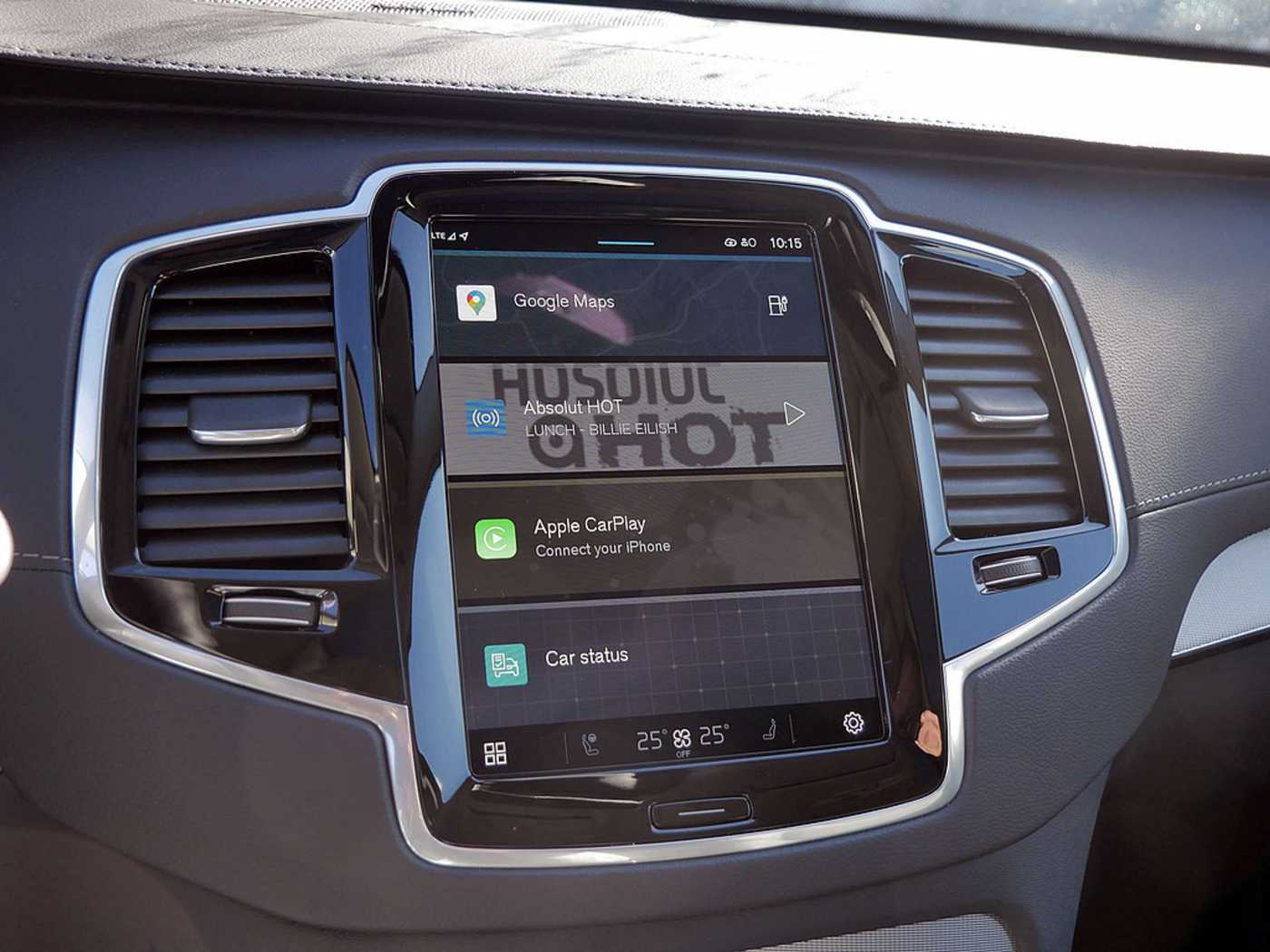 Volvo  2.0 Plus Bright Recharge Plug-In Hybrid AWD