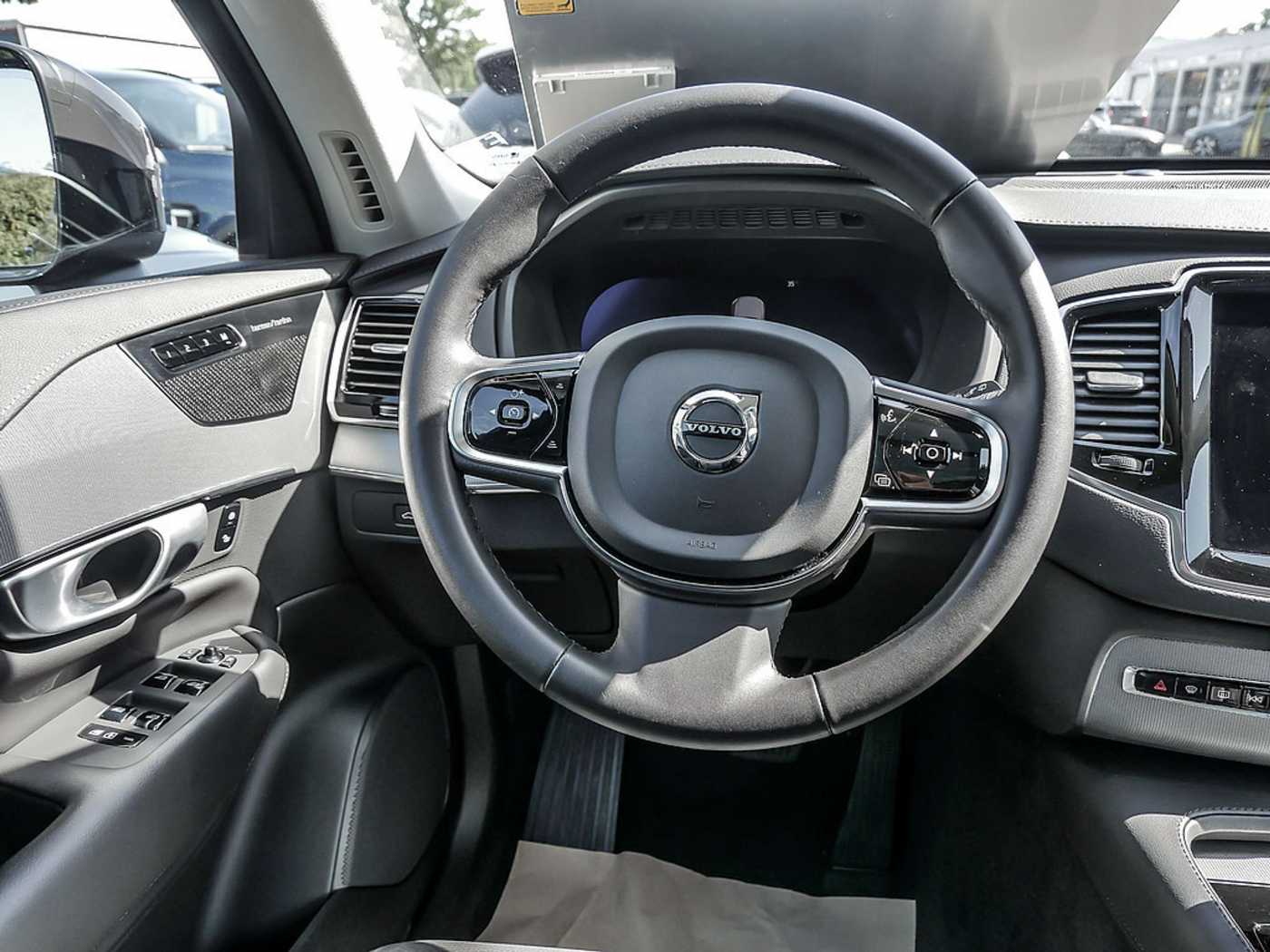 Volvo  2.0 Plus Bright AWD FACEL. STANDHZ LED