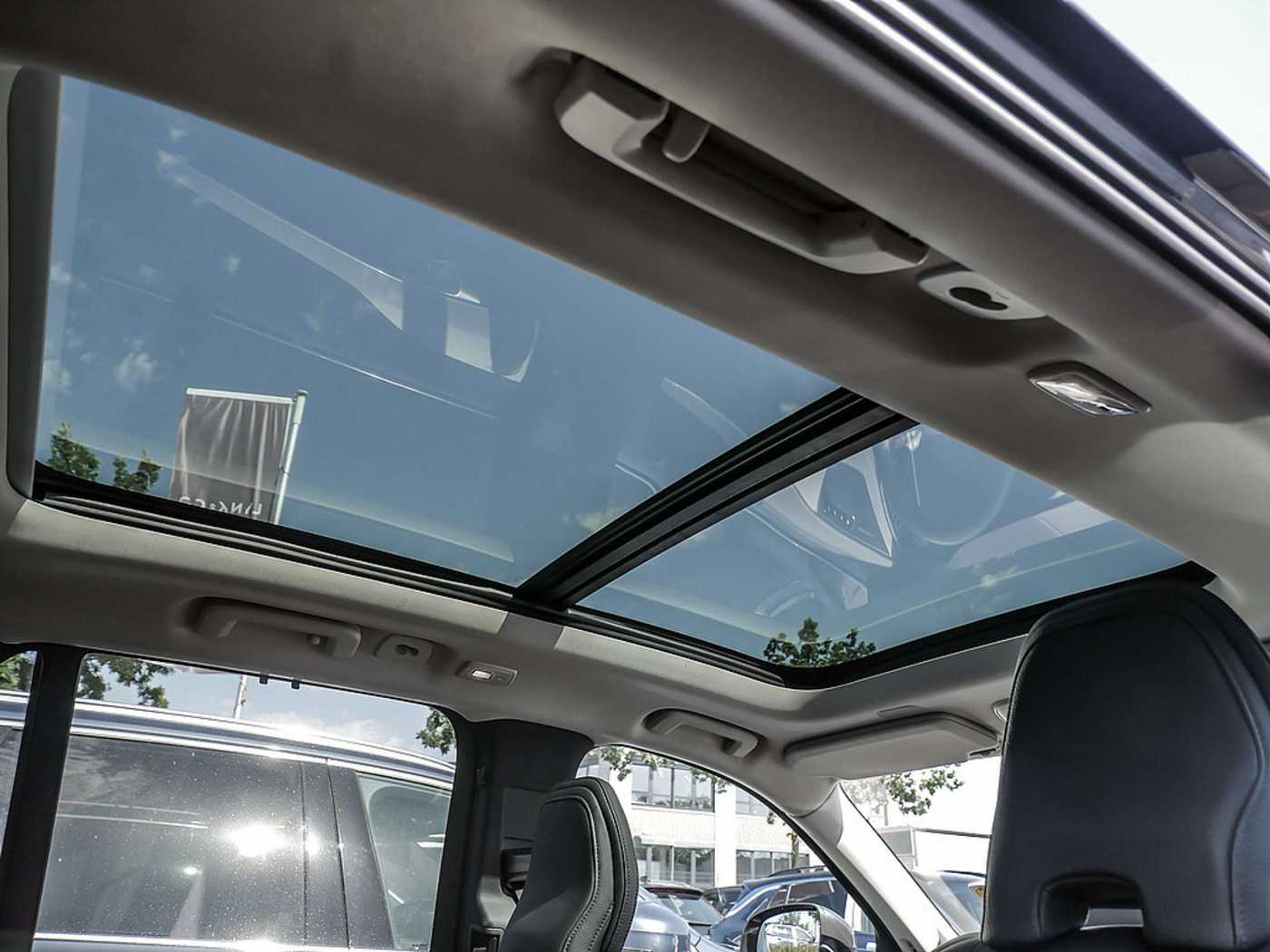 Volvo  2.0 Plus Bright AWD FACEL. STANDHZ LED