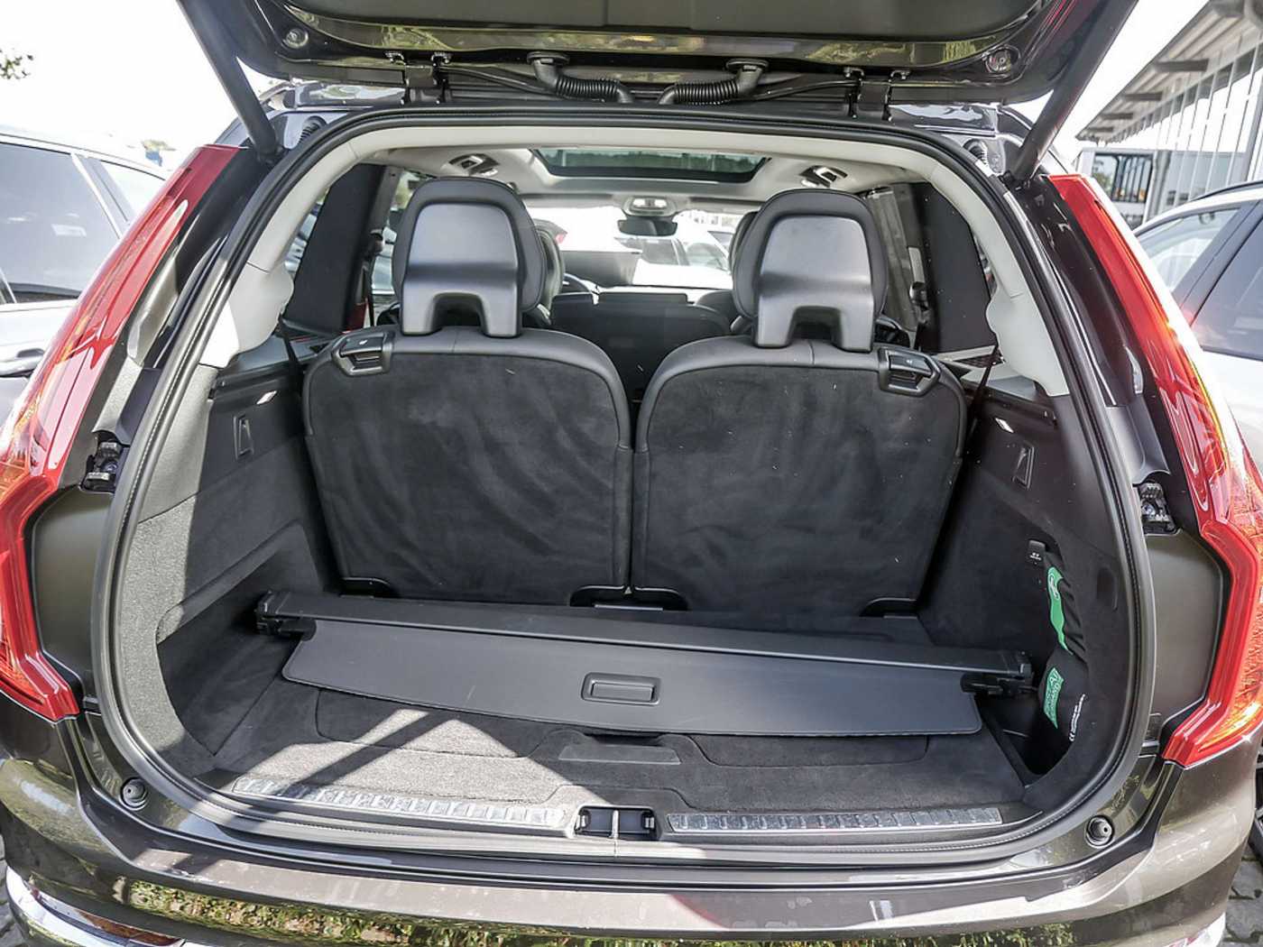 Volvo  2.0 Plus Bright AWD FACEL. STANDHZ LED