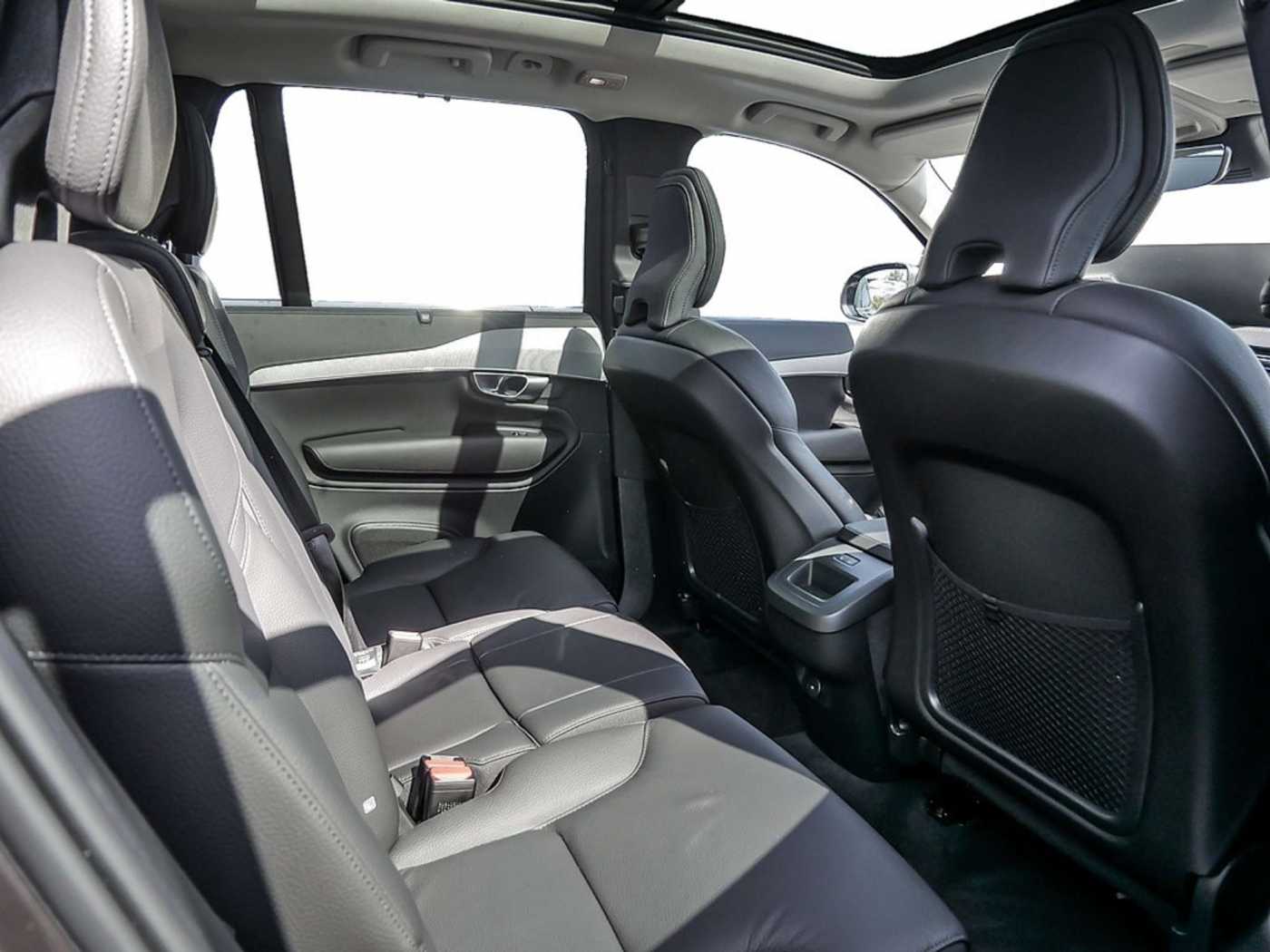 Volvo  2.0 Plus Bright AWD FACEL. STANDHZ LED