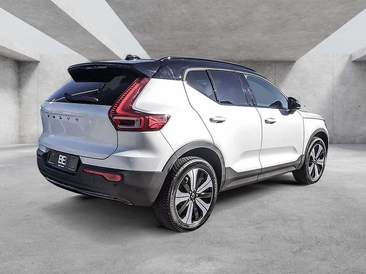 Volvo  Core Recharge Pure Electric AWD SHZ LED