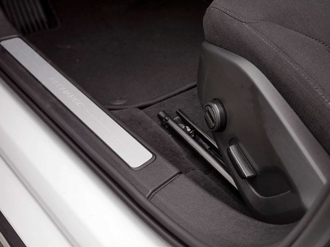 Volvo  Kombi 2.0 Inscription Expression Recharge Plug-In Hybrid AWD