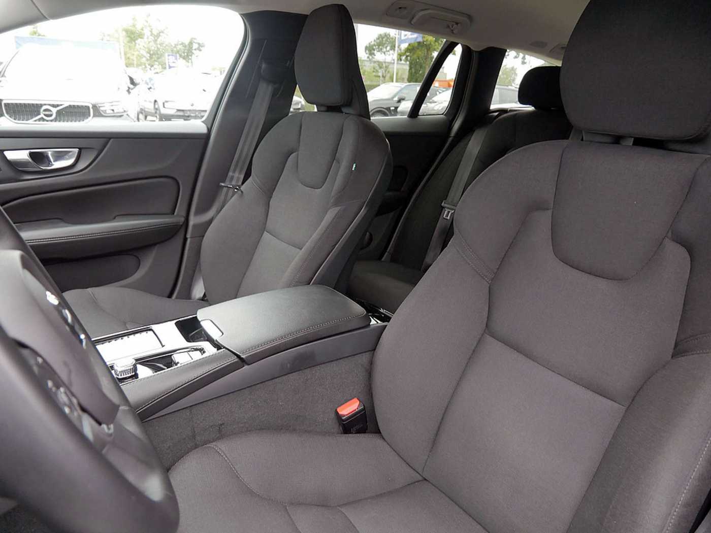 Volvo  Kombi 2.0 Inscription Expression Recharge Plug-In Hybrid AWD