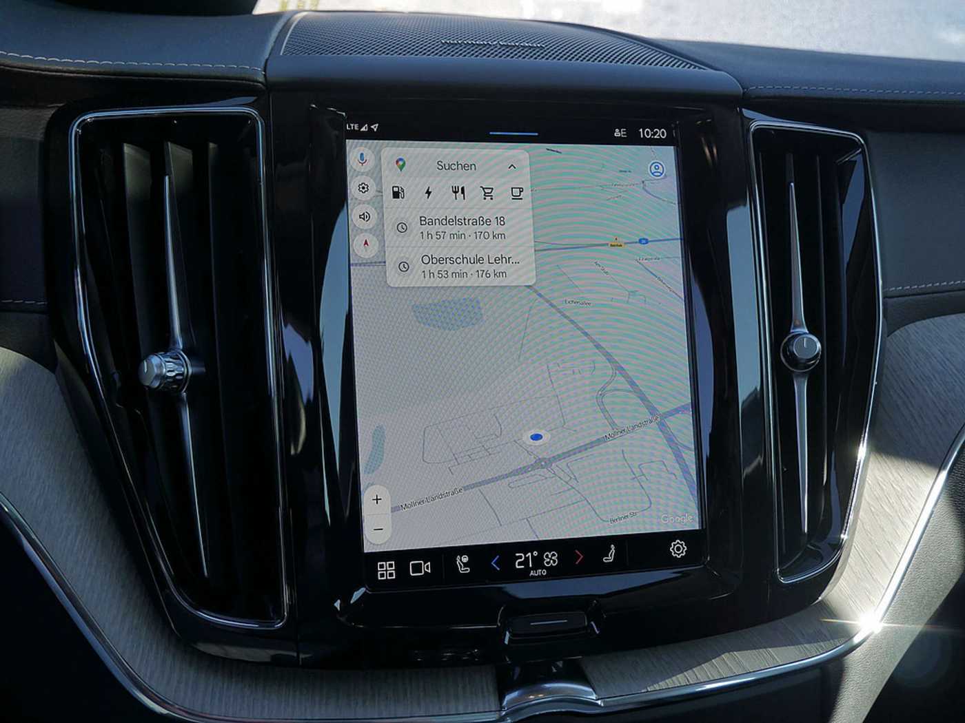Volvo  T8 Recharge Inscription AHK STANDHZ LED