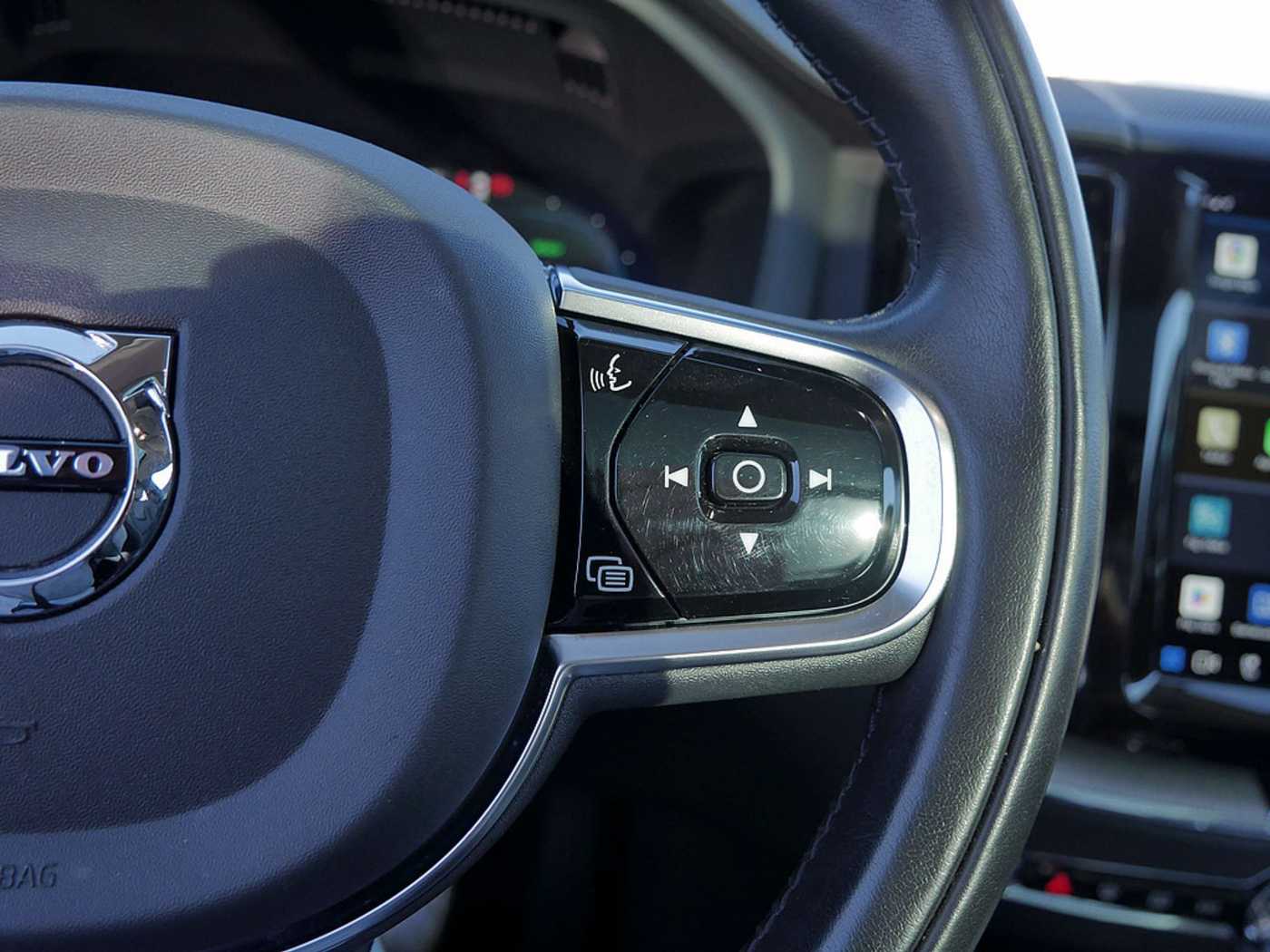 Volvo  T8 Recharge Inscription AHK STANDHZ LED