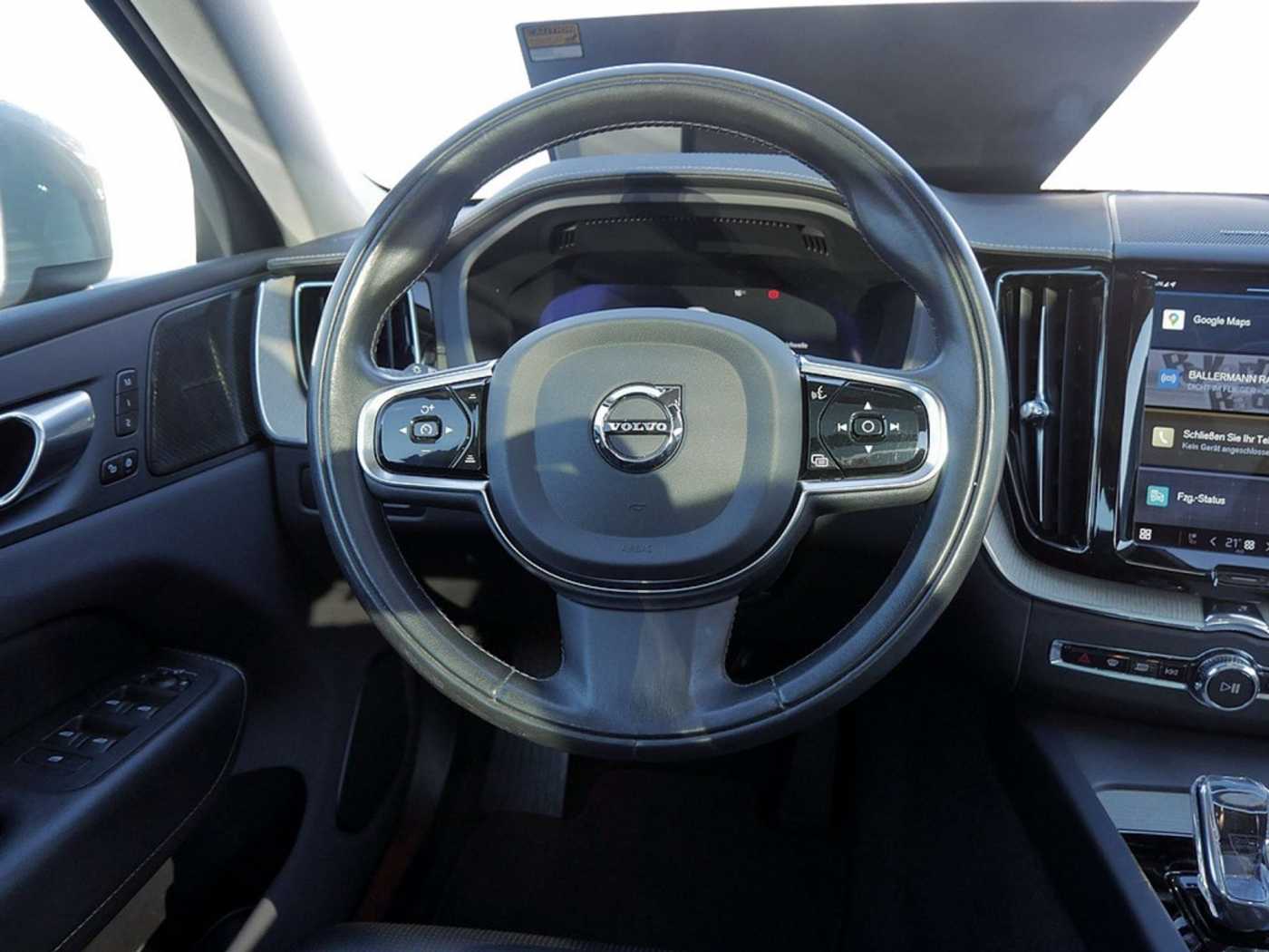 Volvo  T8 Recharge Inscription AHK STANDHZ LED