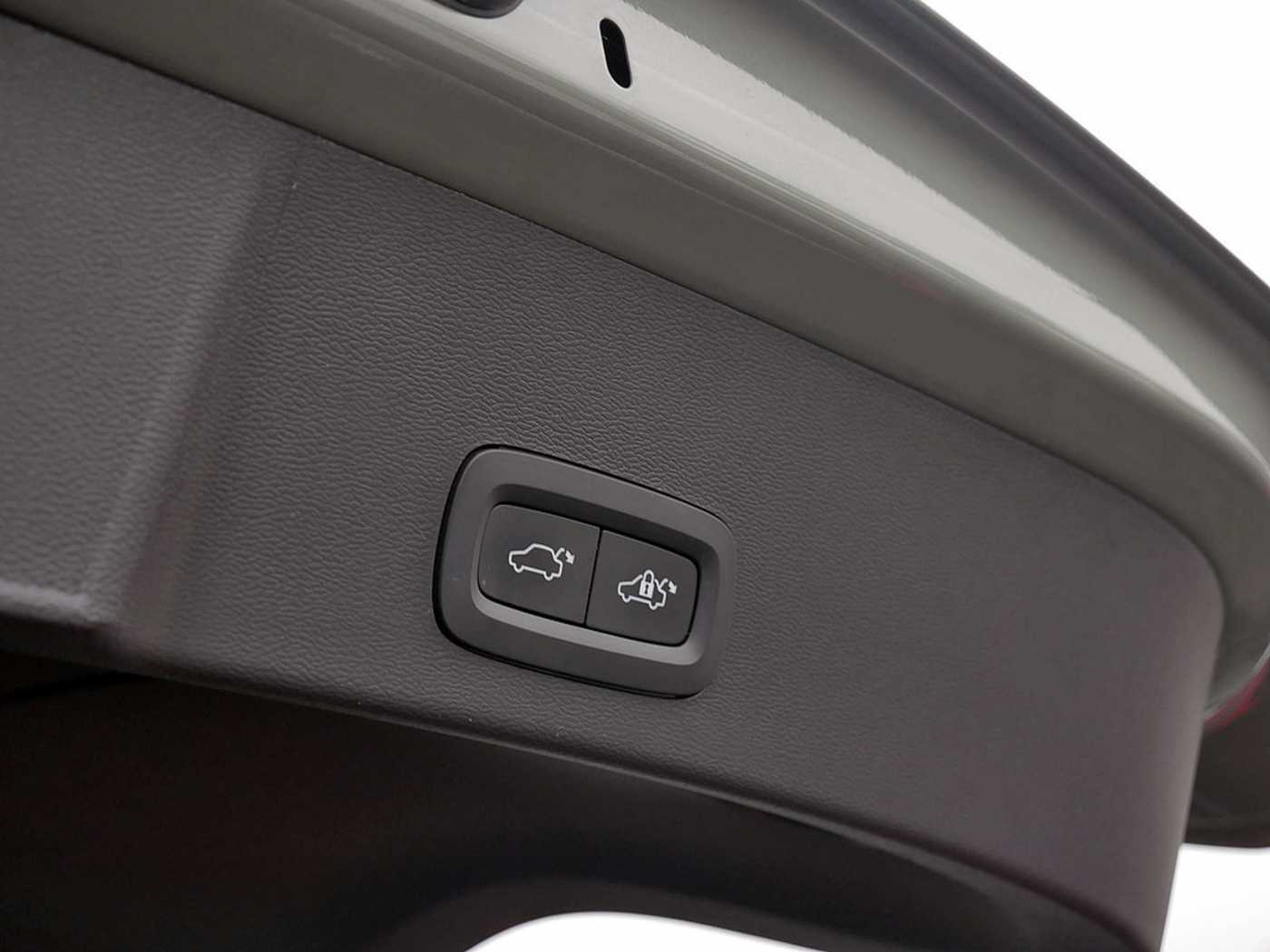 Volvo  T5 Plus Bright Recharge Plug-In Hybrid