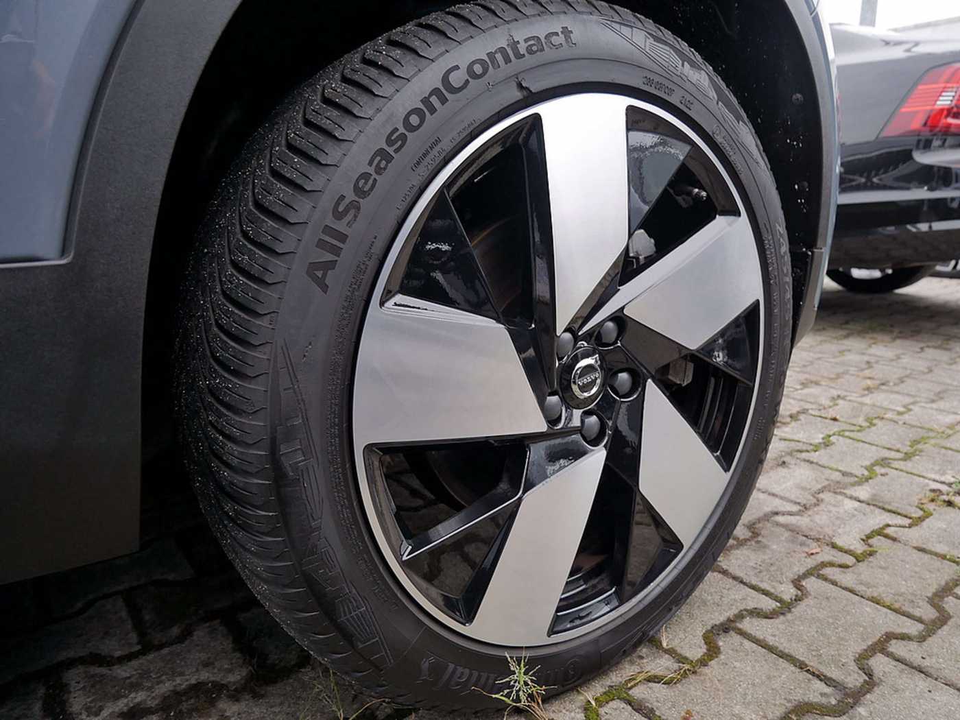 Volvo  T5 Plus Bright Recharge Plug-In Hybrid
