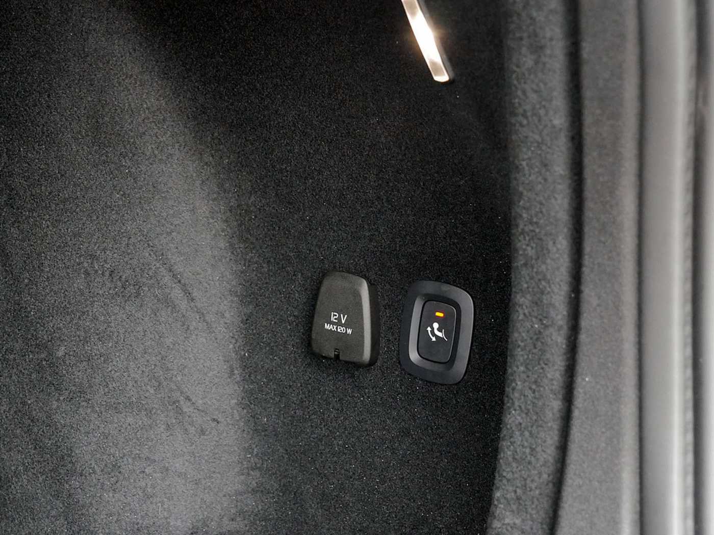 Volvo  T8 Recharge Plus Bright AWD STANDHZ LED