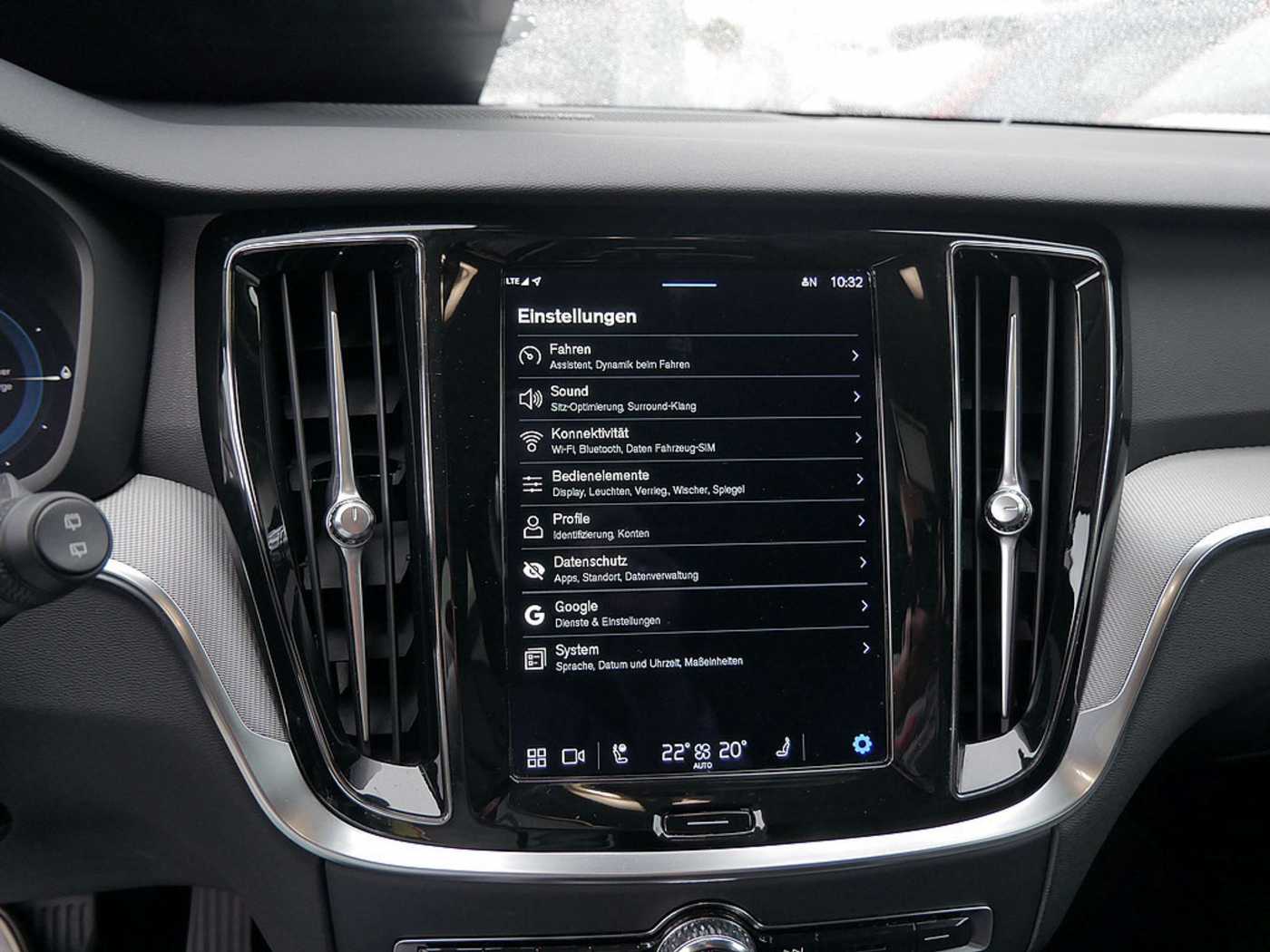 Volvo  T8 Recharge Plus Bright AWD STANDHZ LED