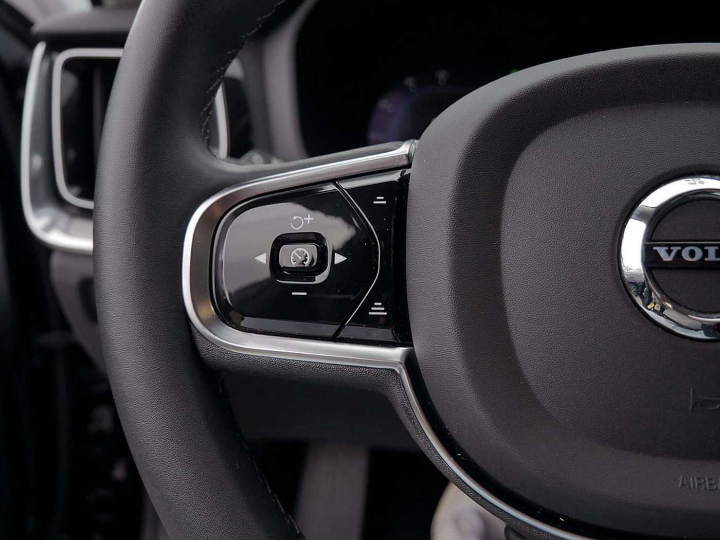 Volvo  T8 Recharge Plus Bright AWD STANDHZ LED