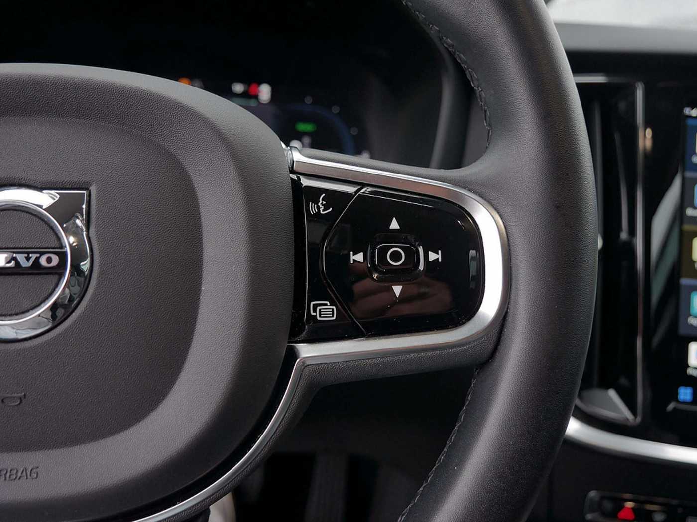 Volvo  T8 Recharge Plus Bright AWD STANDHZ LED