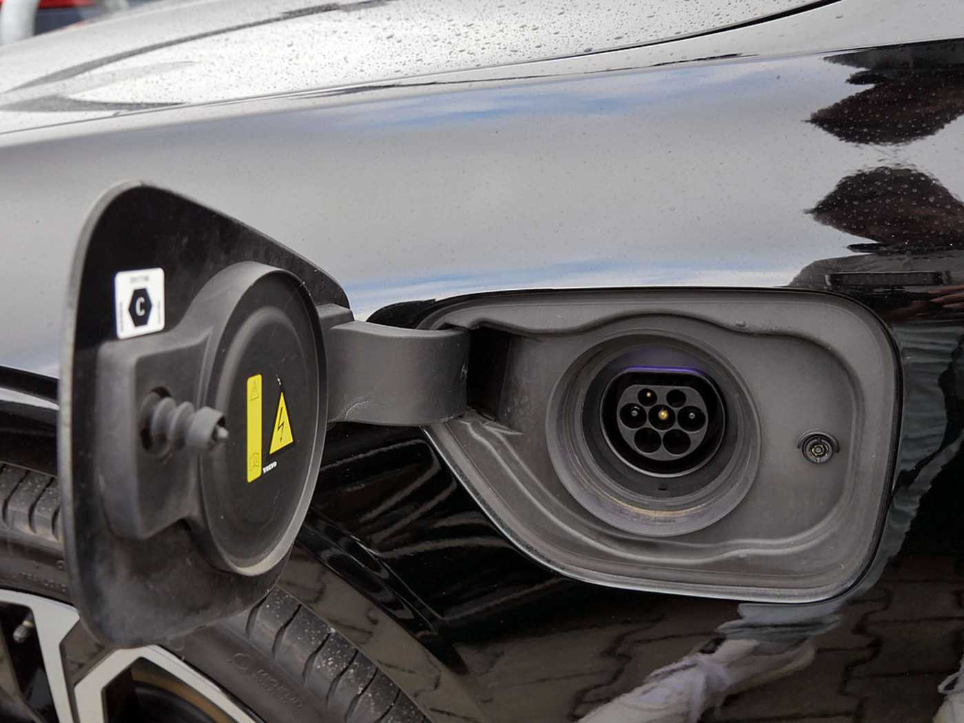 Volvo  T8 Recharge Plus Bright AWD STANDHZ LED
