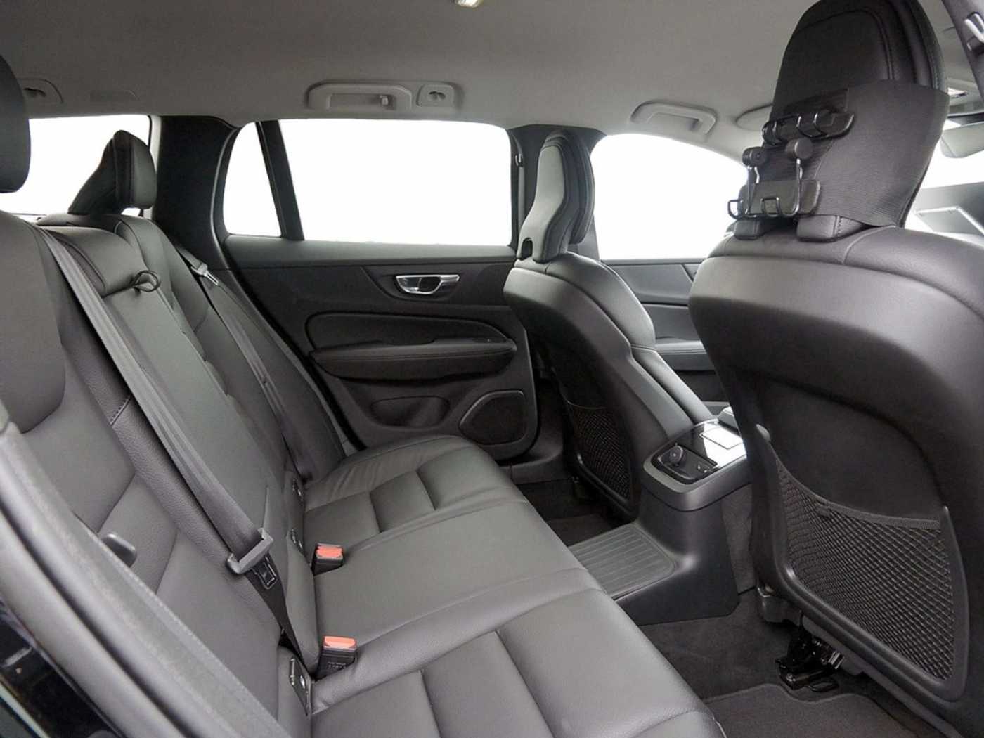 Volvo  T8 Recharge Plus Bright AWD STANDHZ LED