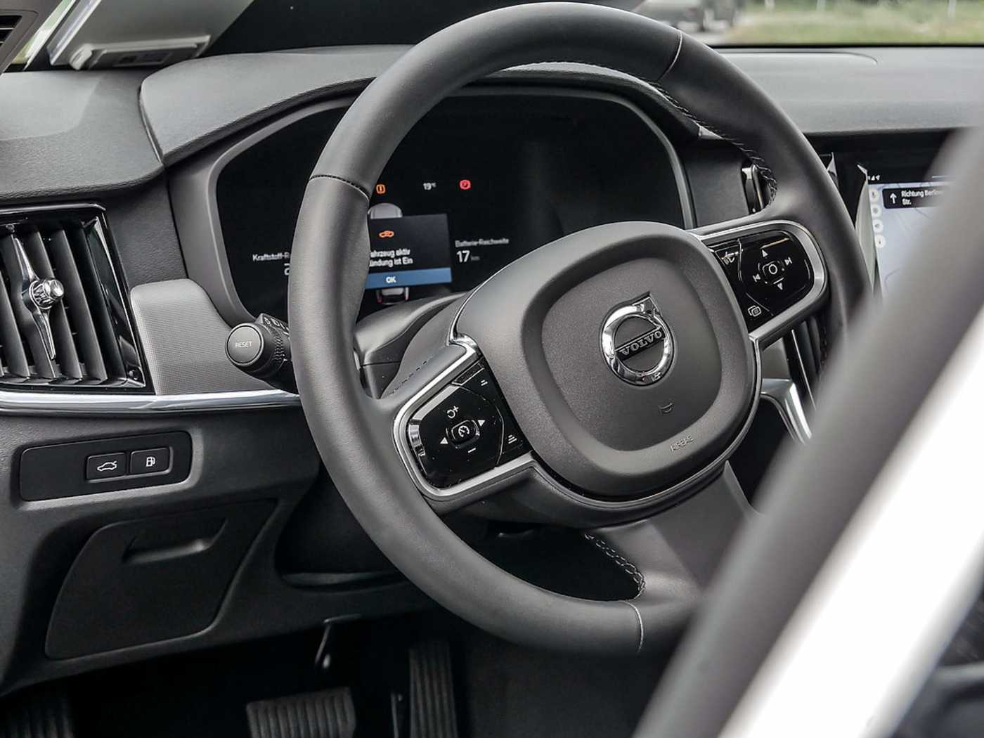 Volvo  Kombi T6 Core Recharge Plug-In Hybrid AWD